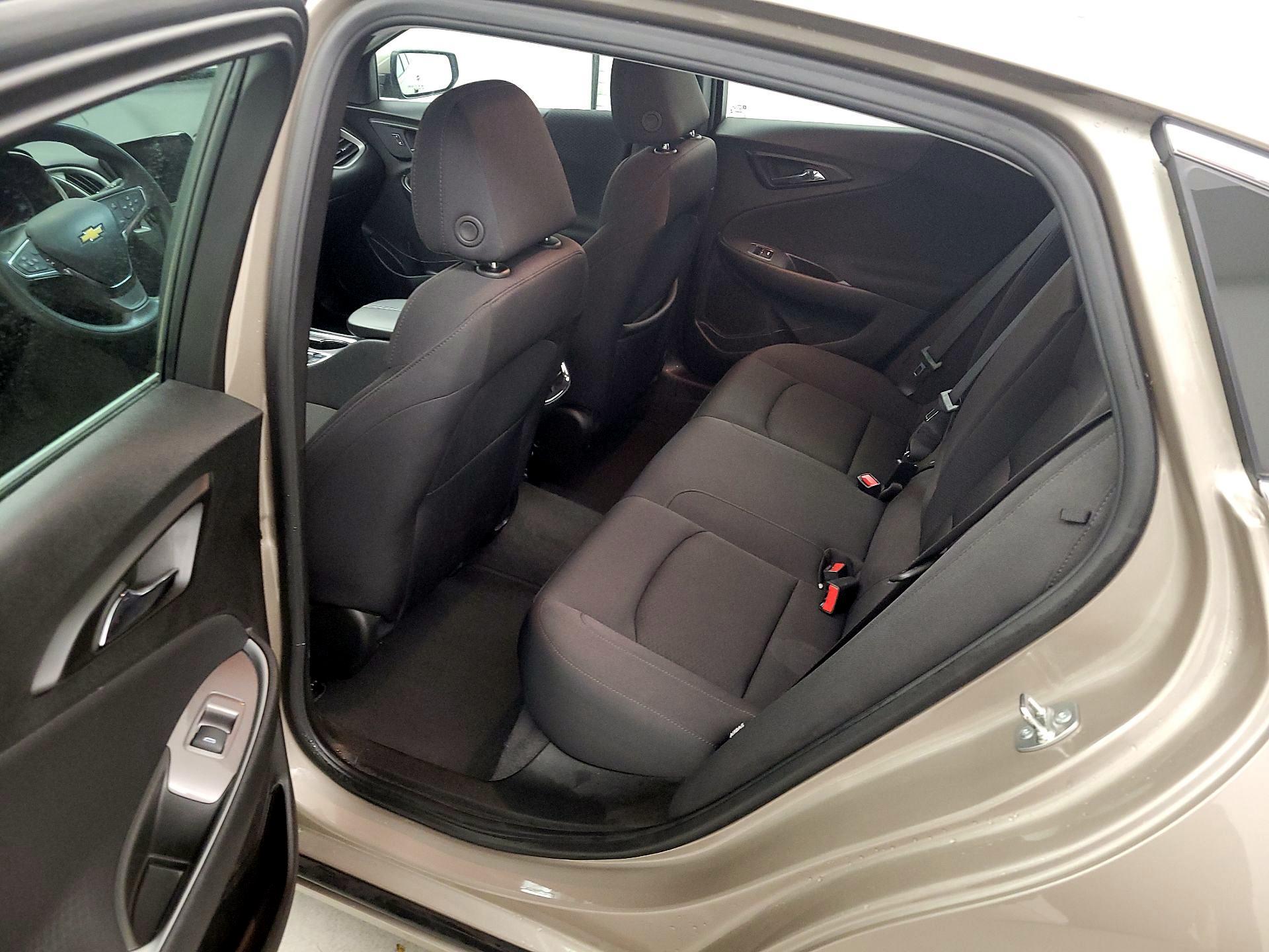 Thumbnail: 2024 Chevrolet Malibu - 19