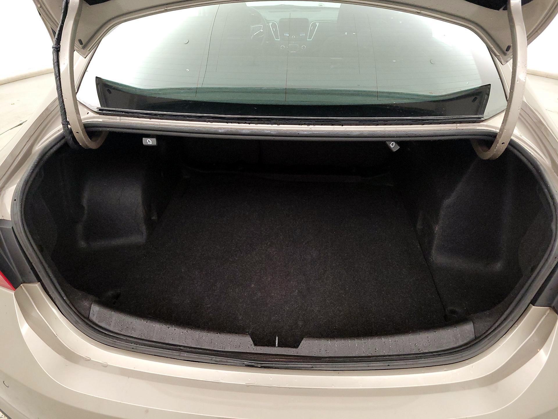 Thumbnail: 2024 Chevrolet Malibu - 20