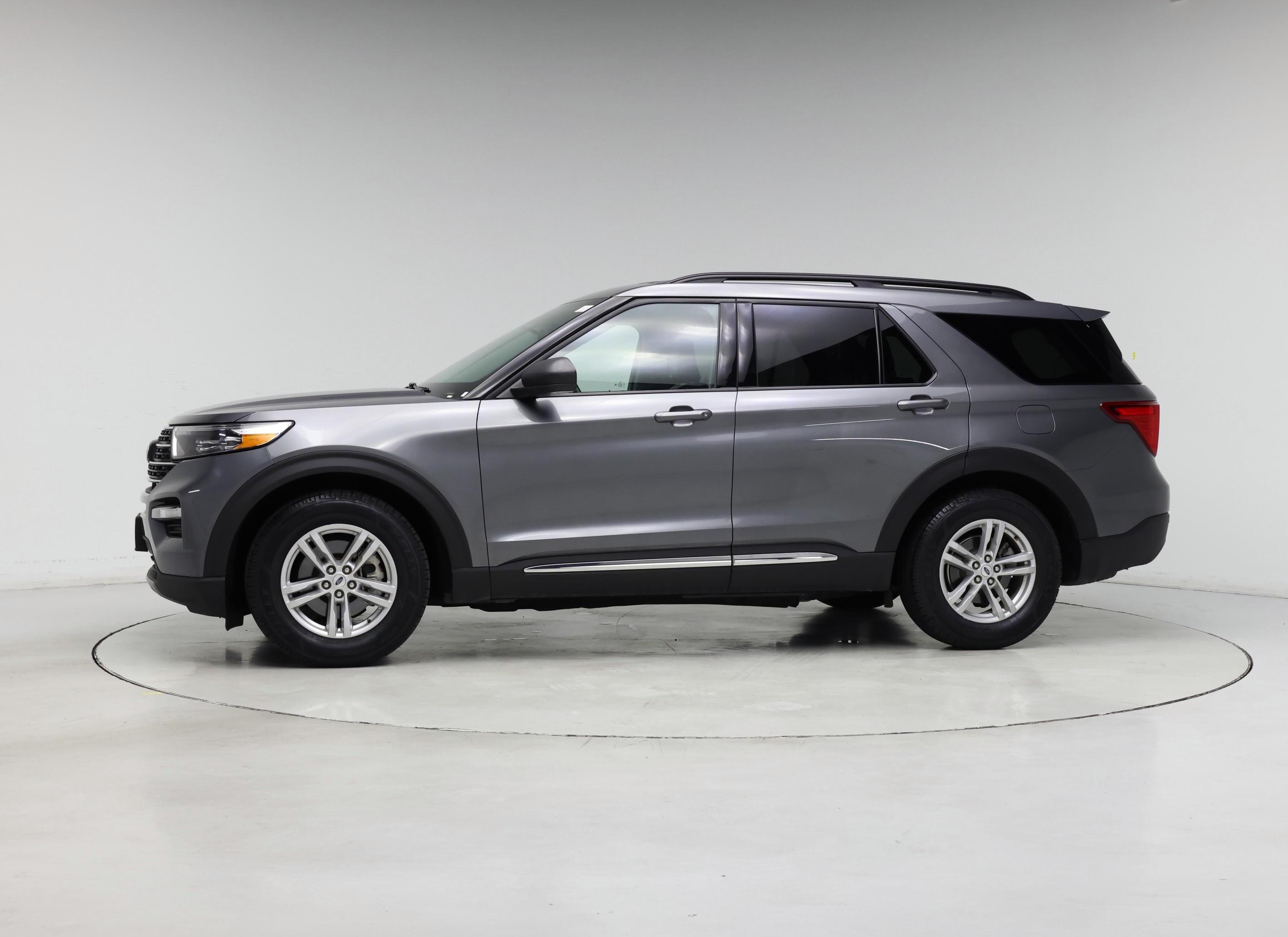 Thumbnail: 2024 Ford Explorer - 3