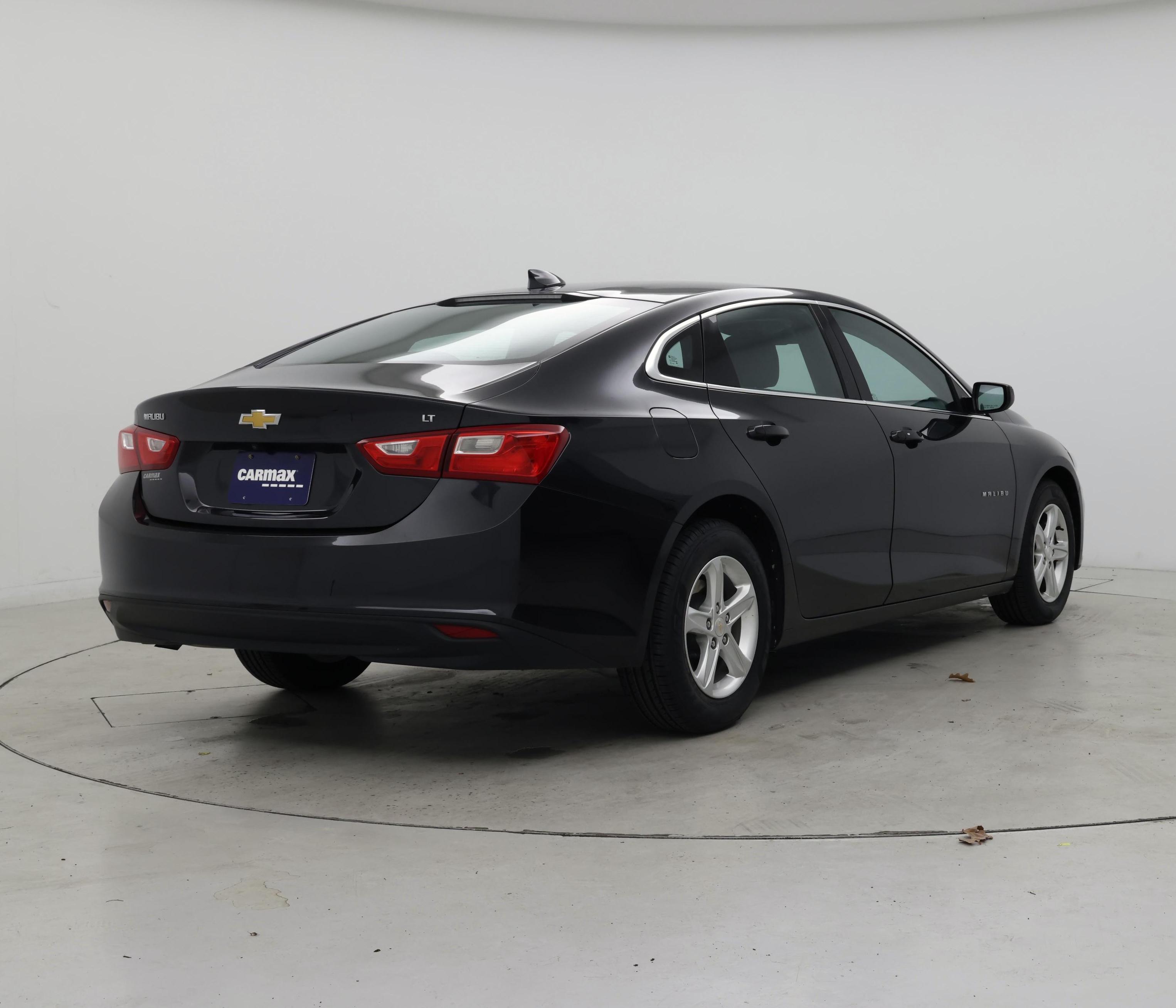 Thumbnail: 2023 Chevrolet Malibu - 8