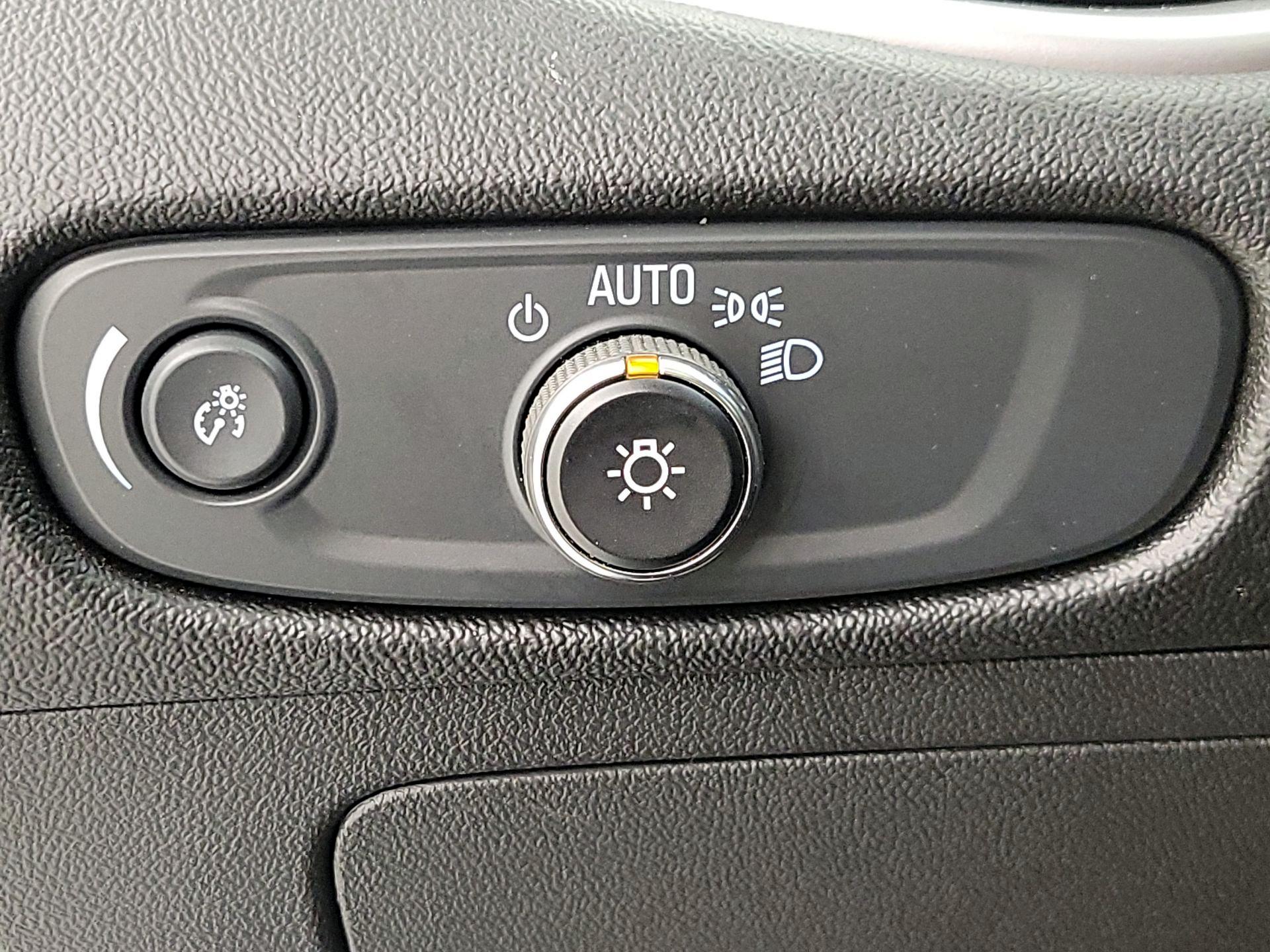 Thumbnail: 2024 Chevrolet Malibu - 13