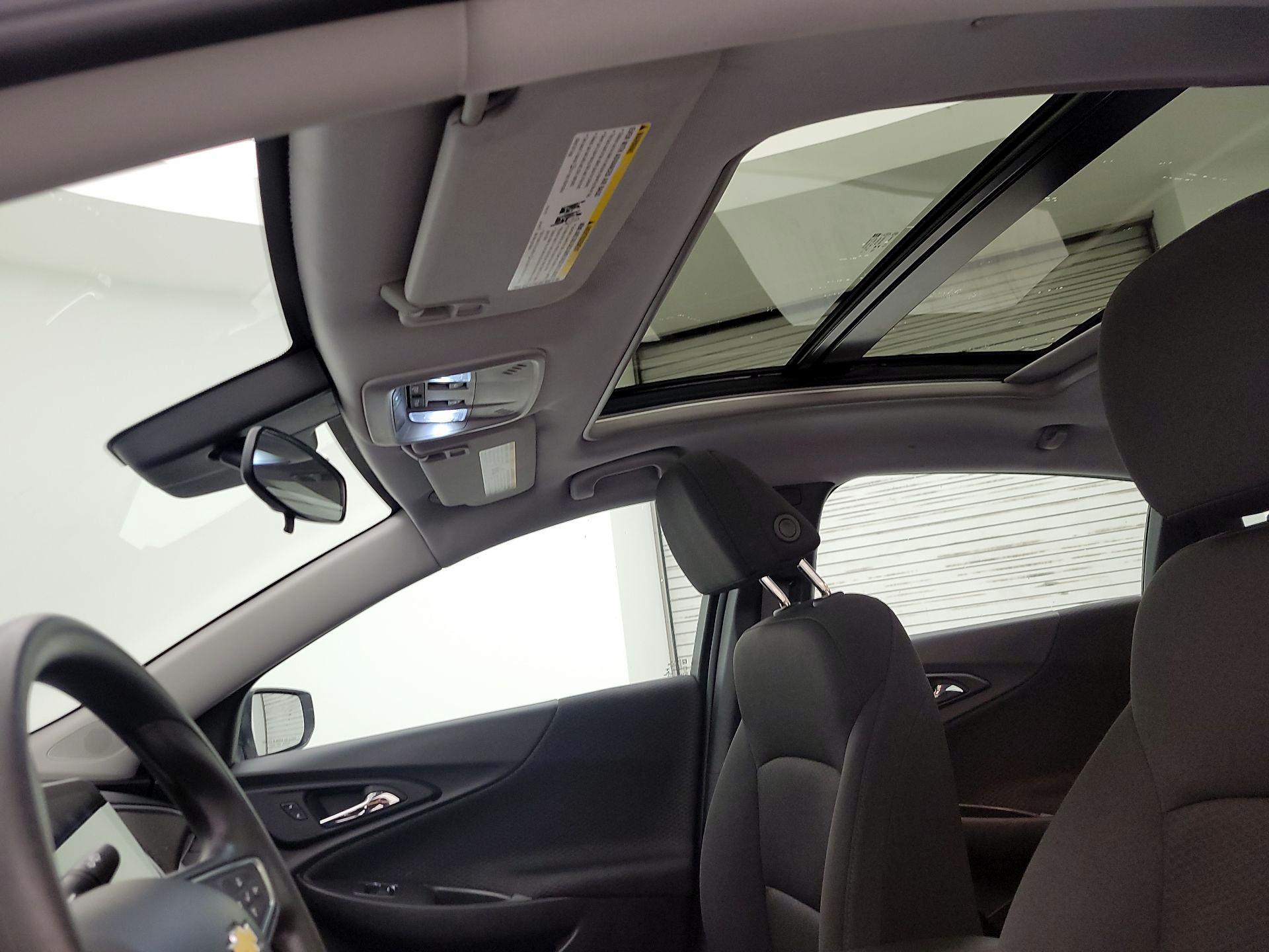 Thumbnail: 2024 Chevrolet Malibu - 19