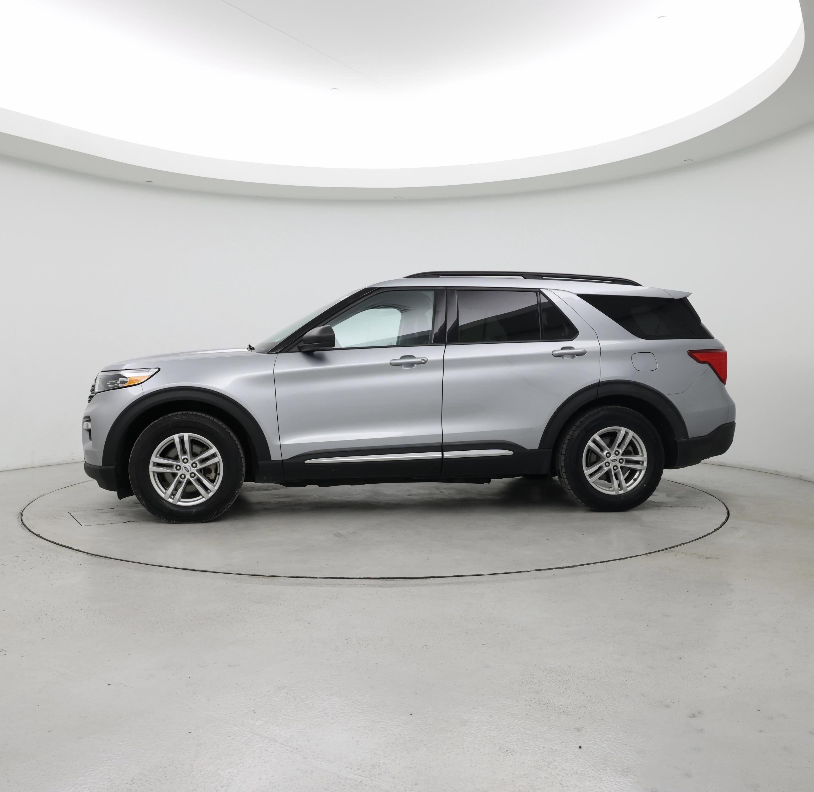 Thumbnail: 2023 Ford Explorer - 3