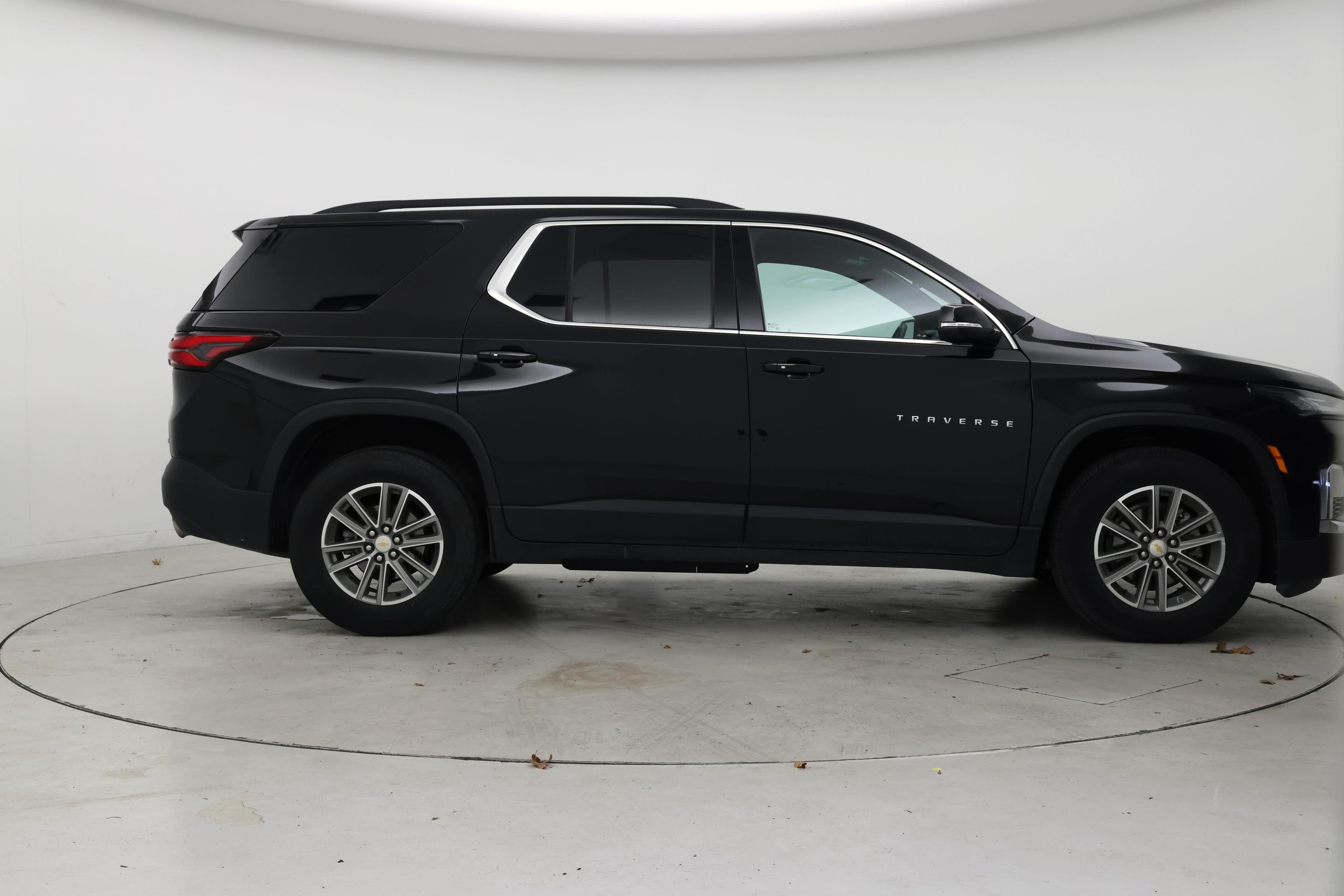 Thumbnail: 2023 Chevrolet Traverse - 7