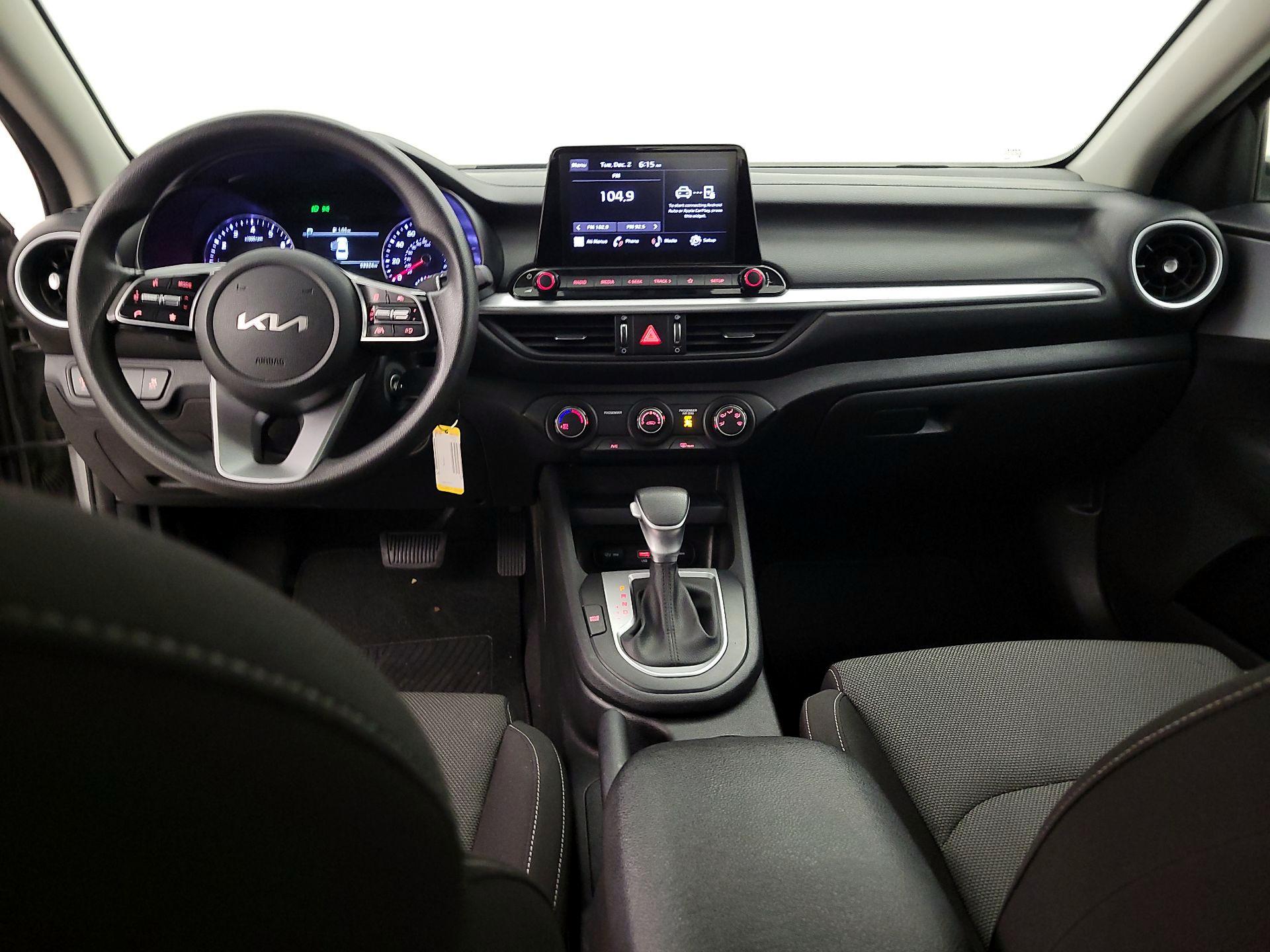 Thumbnail: 2023 Kia Forte - 9