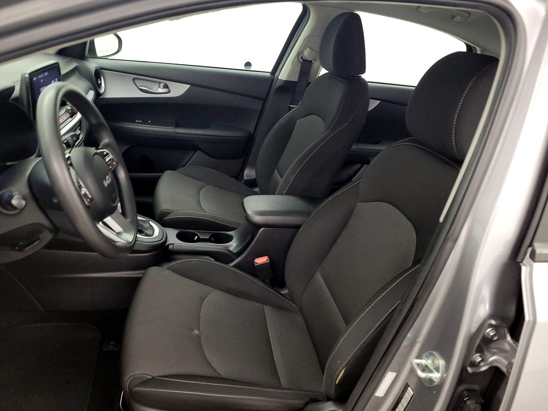 Thumbnail: 2023 Kia Forte - 11