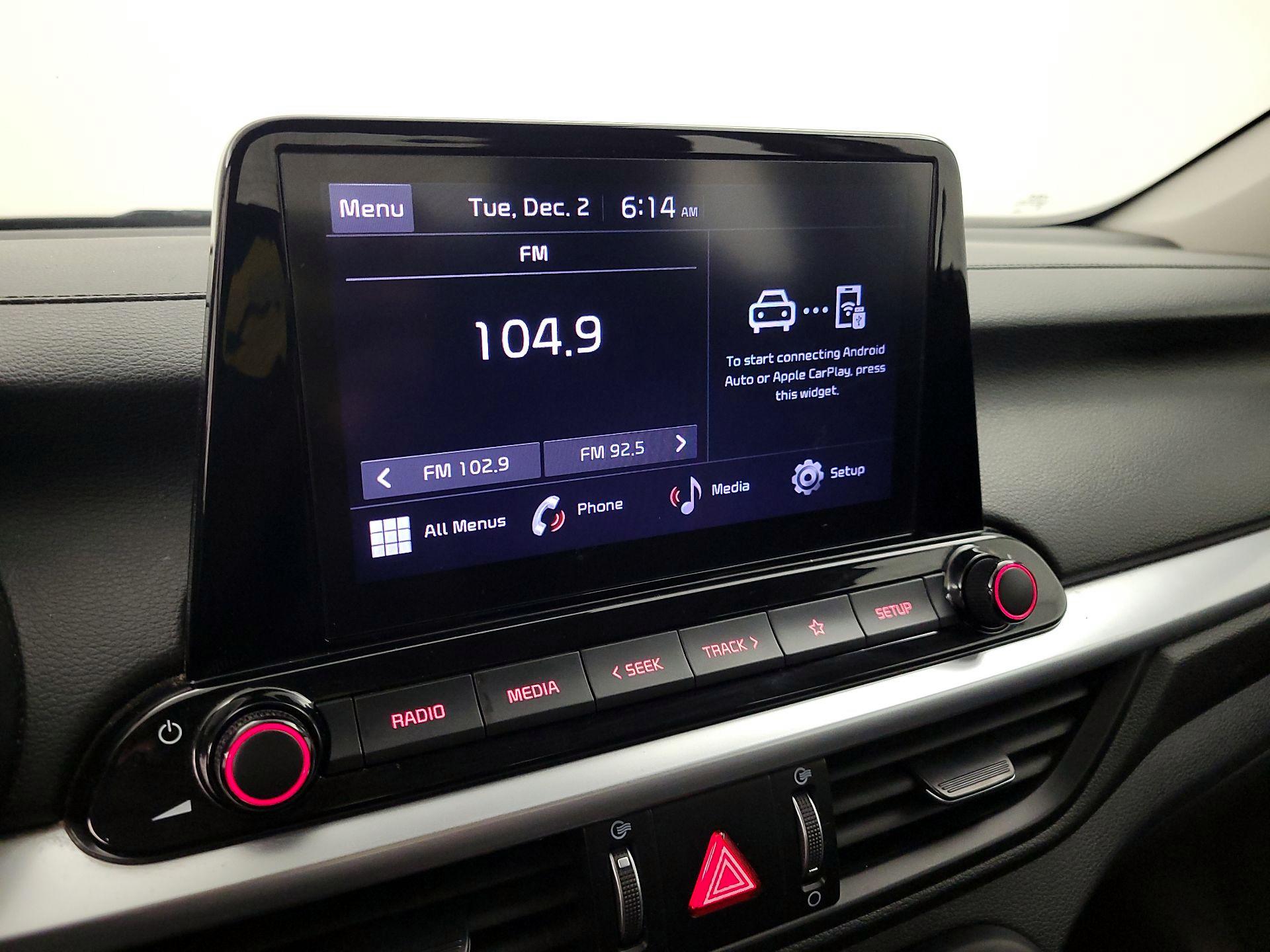 Thumbnail: 2023 Kia Forte - 15