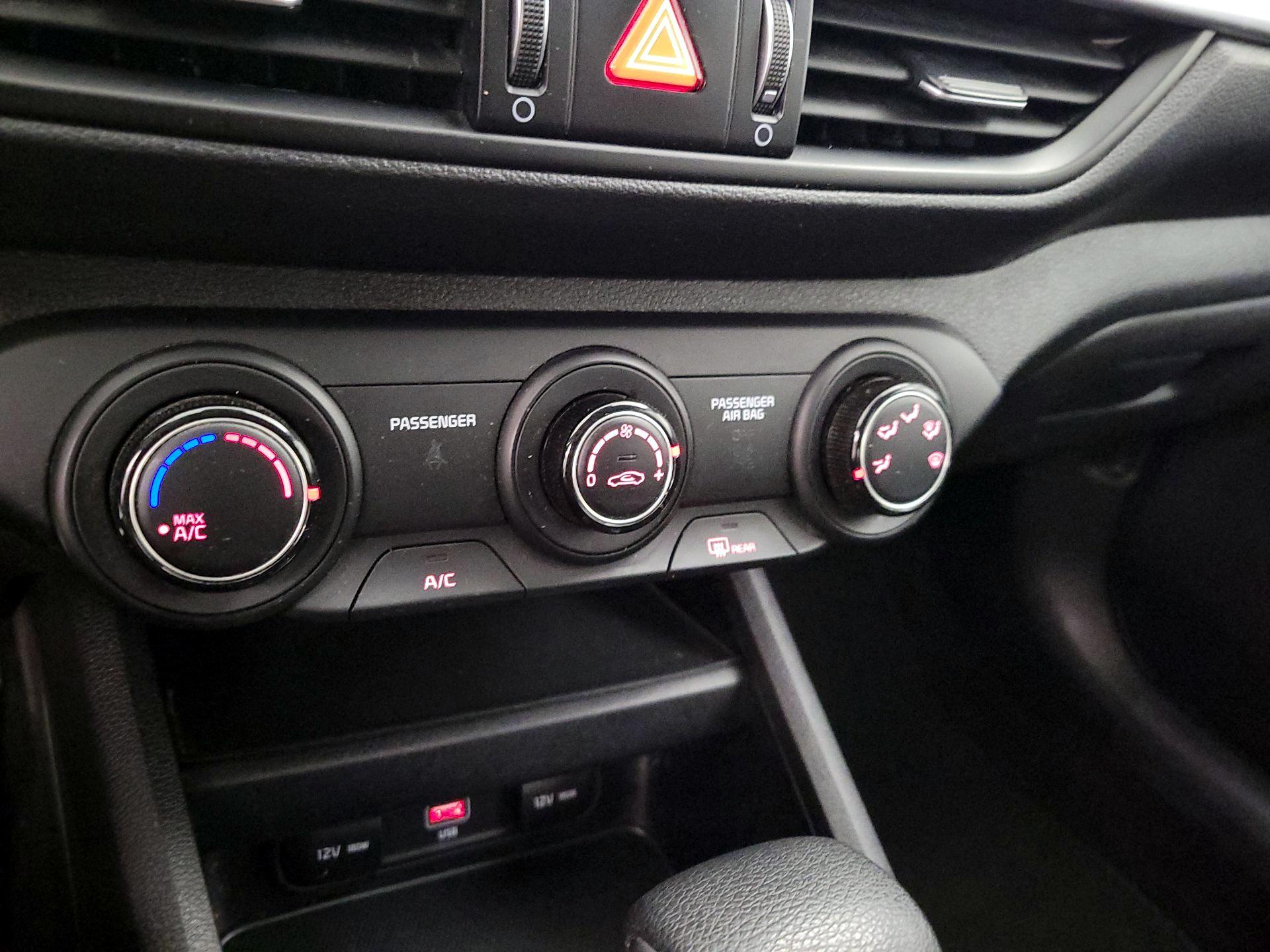 Thumbnail: 2023 Kia Forte - 16