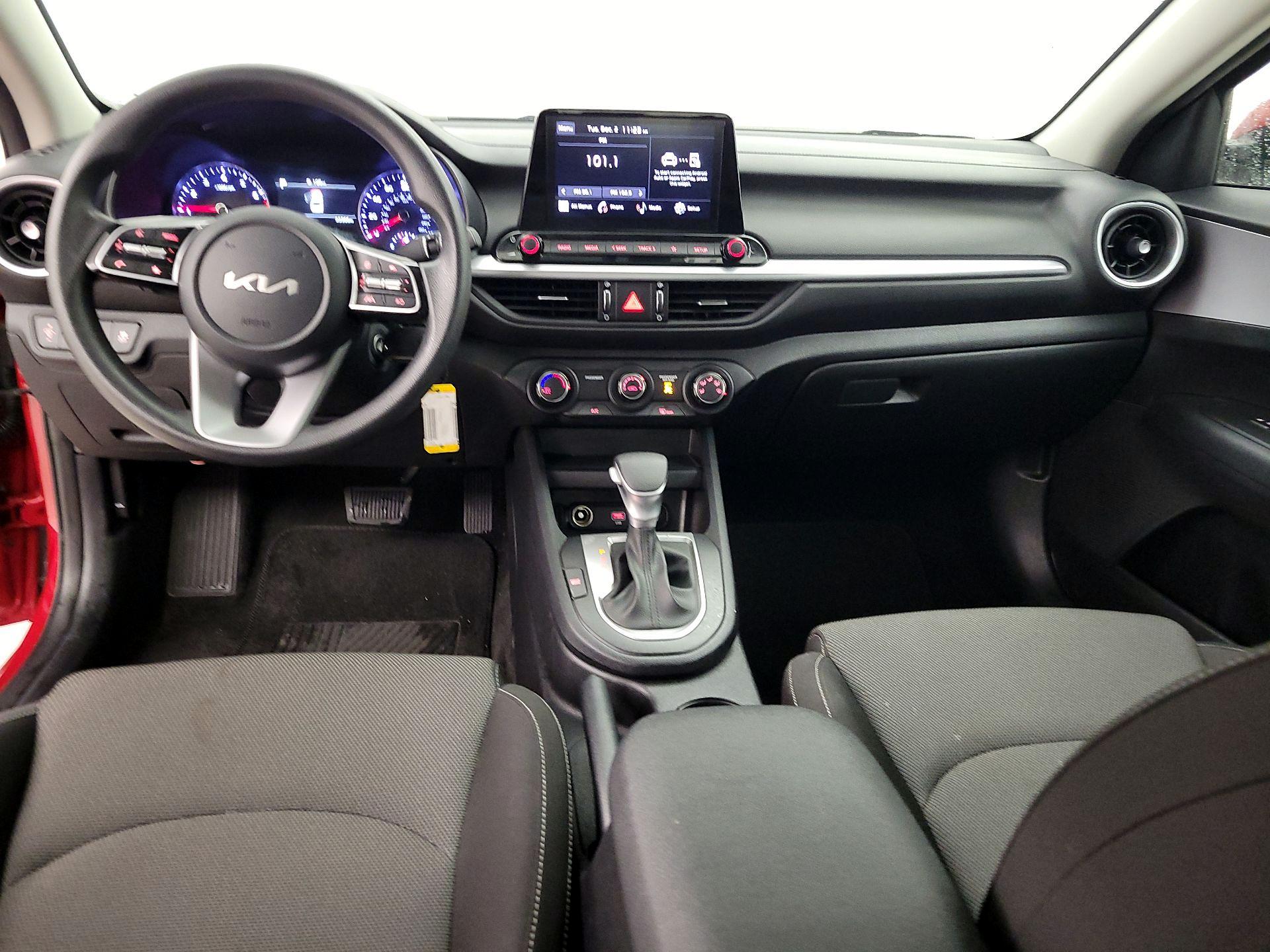 Thumbnail: 2024 Kia Forte - 9