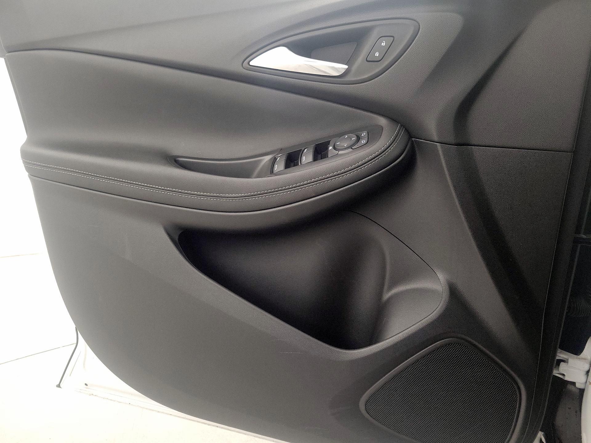 Thumbnail: 2025 Buick Encore GX - 12