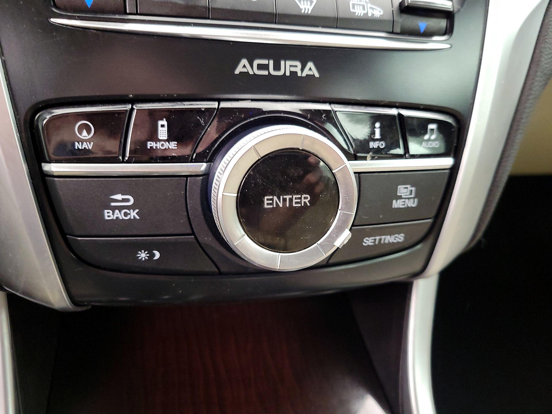 Thumbnail: 2015 Acura TLX - 17