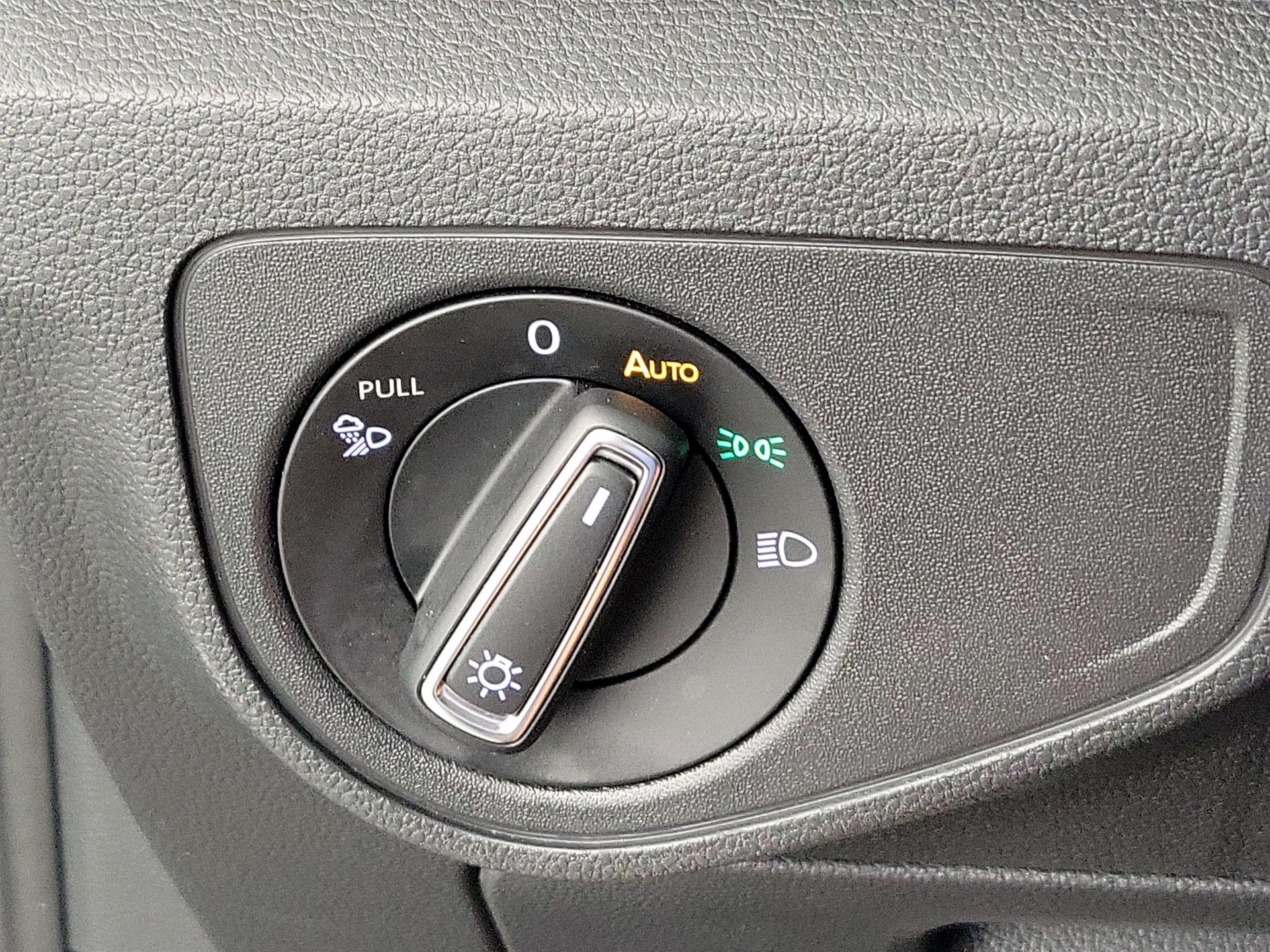 Thumbnail: 2022 Volkswagen Atlas - 13