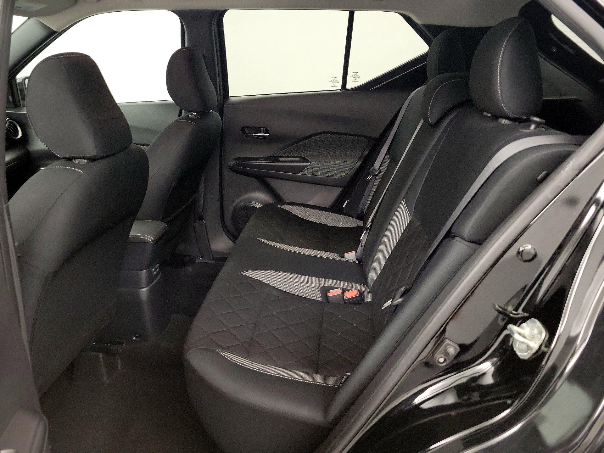 Thumbnail: 2020 Nissan Kicks - 18