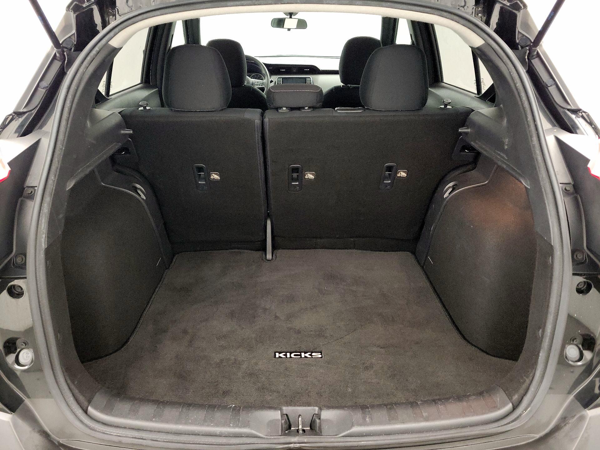 Thumbnail: 2020 Nissan Kicks - 19