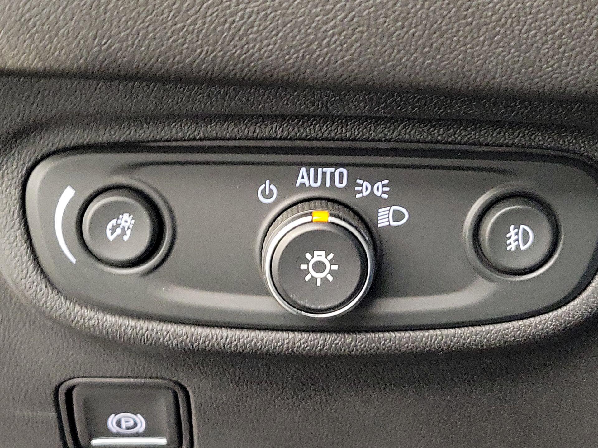 Thumbnail: 2020 GMC Terrain - 13