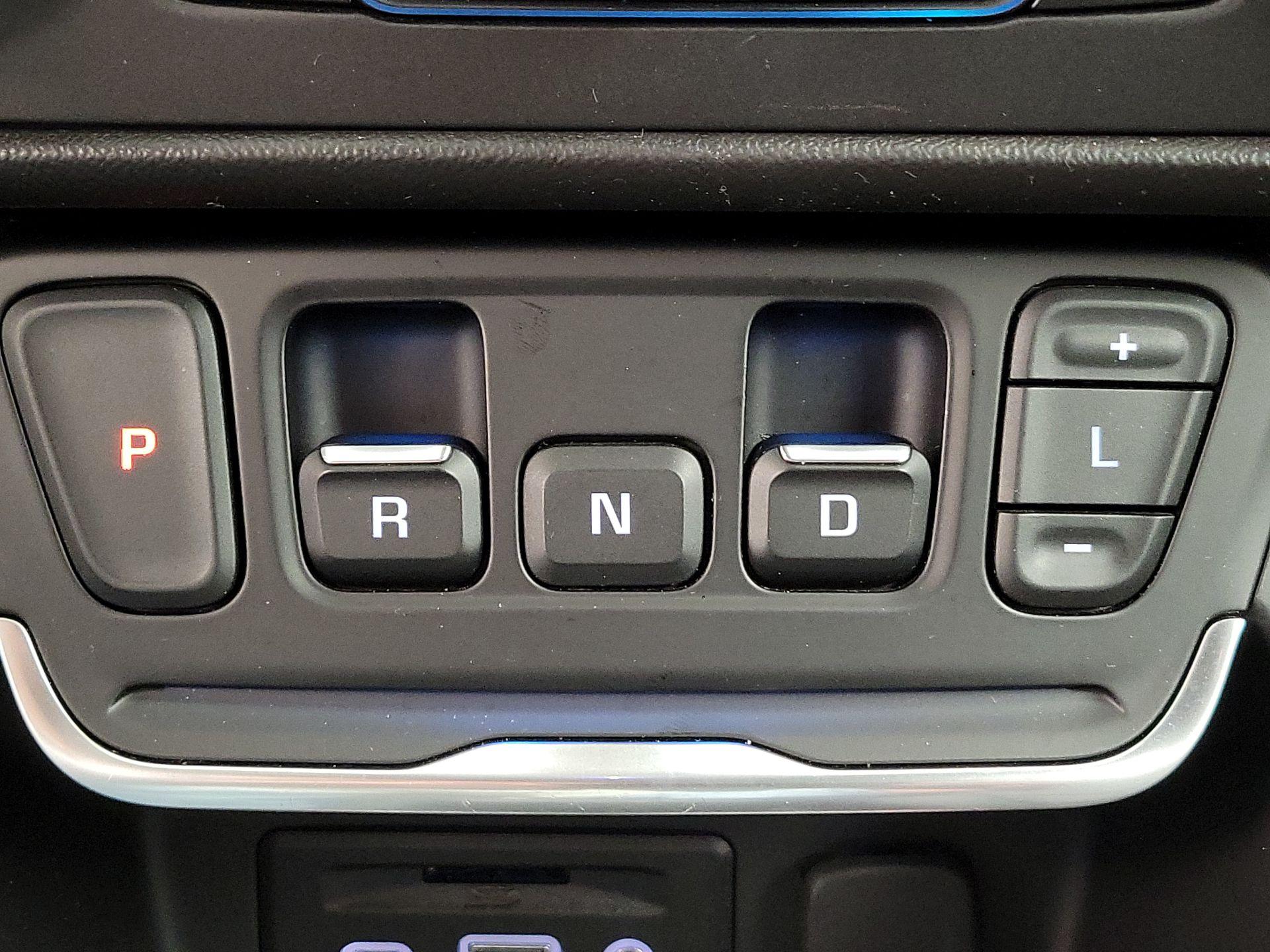 Thumbnail: 2020 GMC Terrain - 17