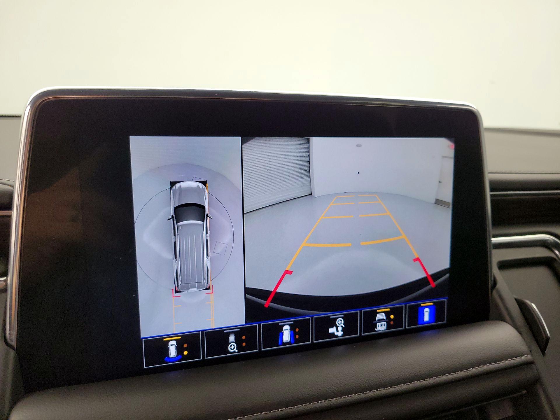 Thumbnail: 2022 Chevrolet Suburban - 15