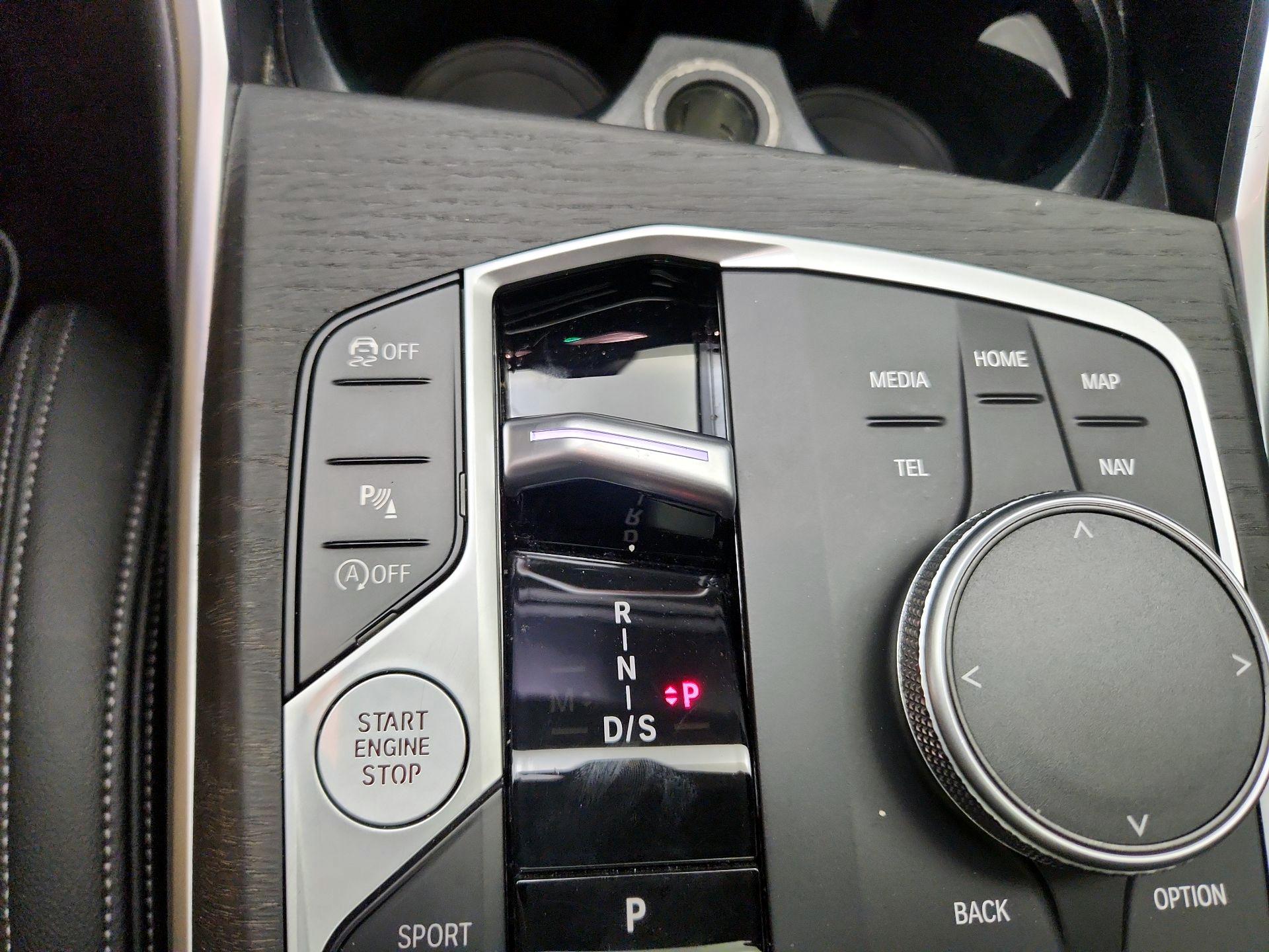 Thumbnail: 2024 BMW 3 Series - 18