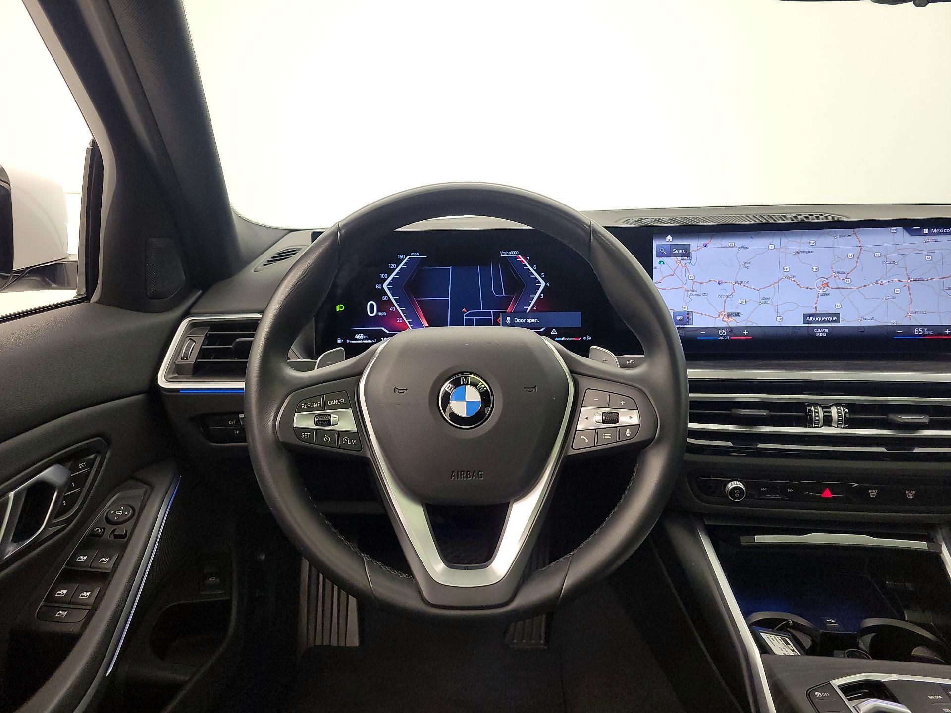 Thumbnail: 2024 BMW 3 Series - 10