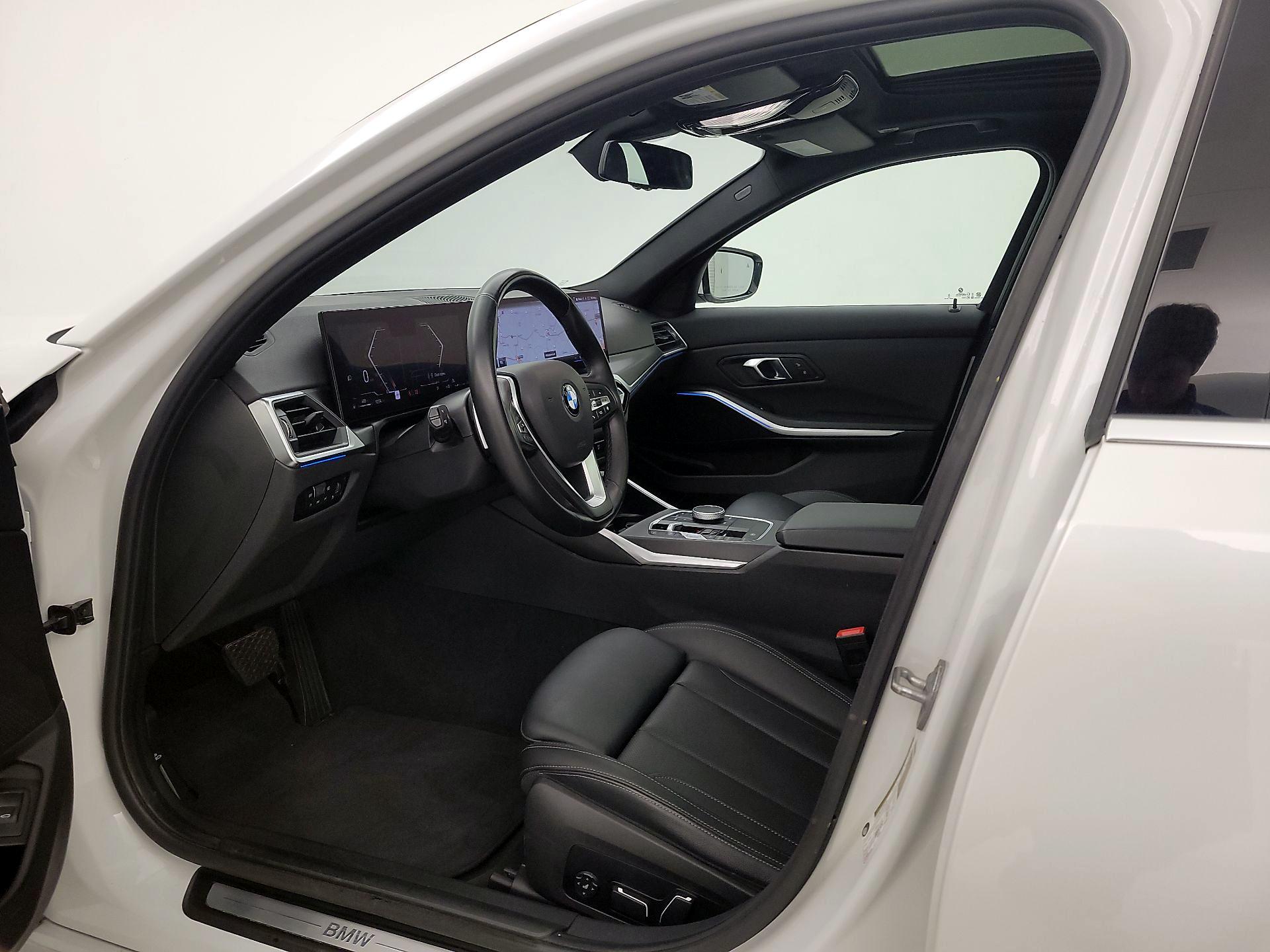 Thumbnail: 2024 BMW 3 Series - 11