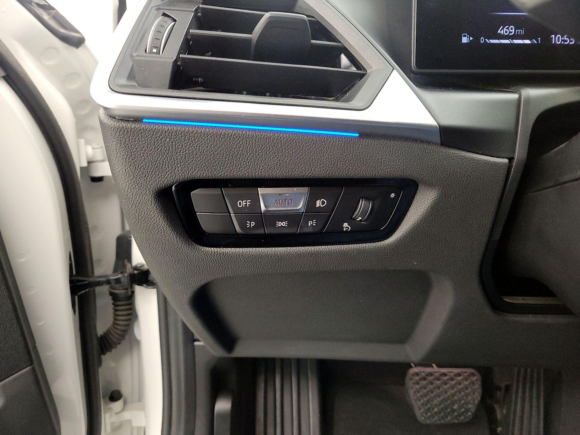 Thumbnail: 2024 BMW 3 Series - 13