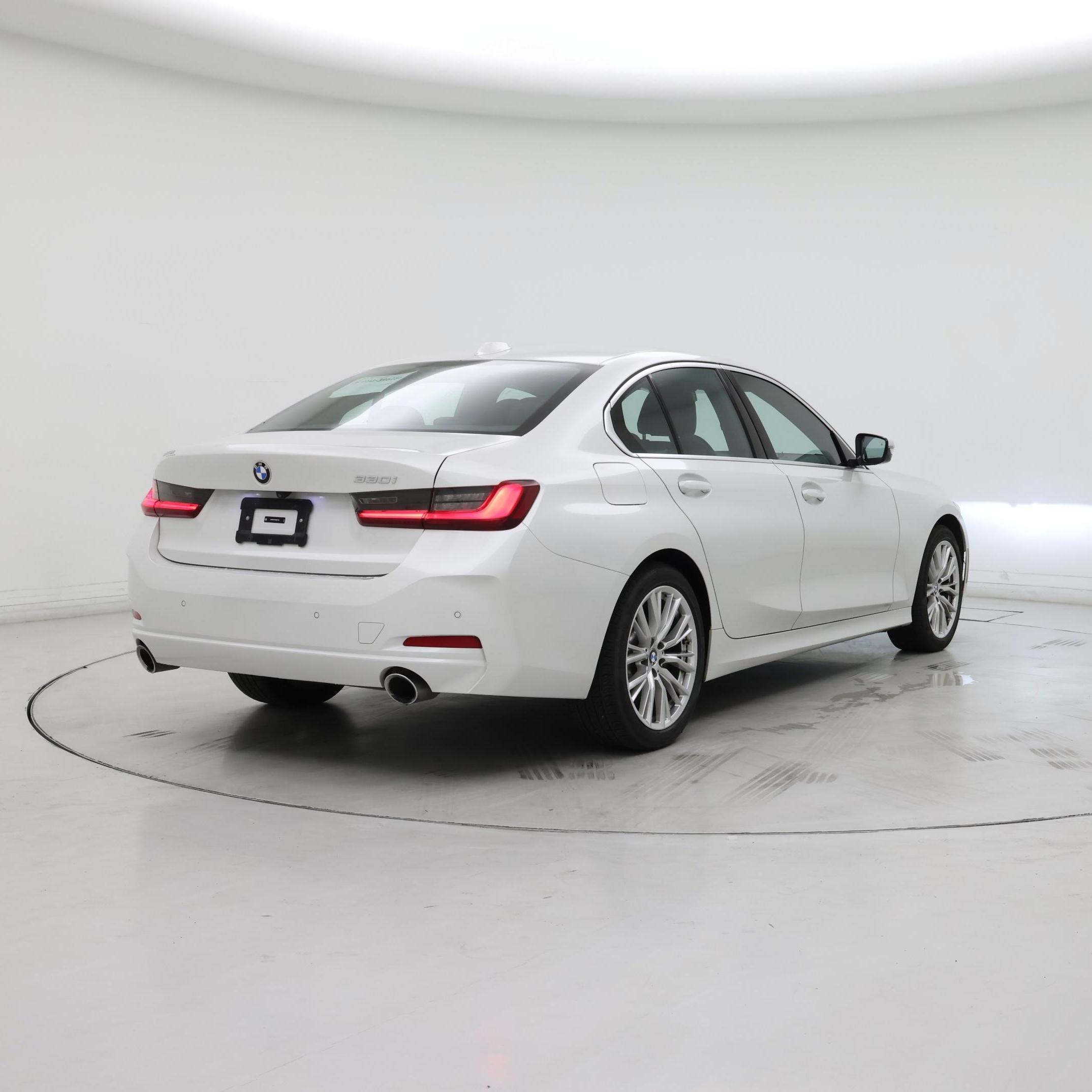 Thumbnail: 2024 BMW 3 Series - 8