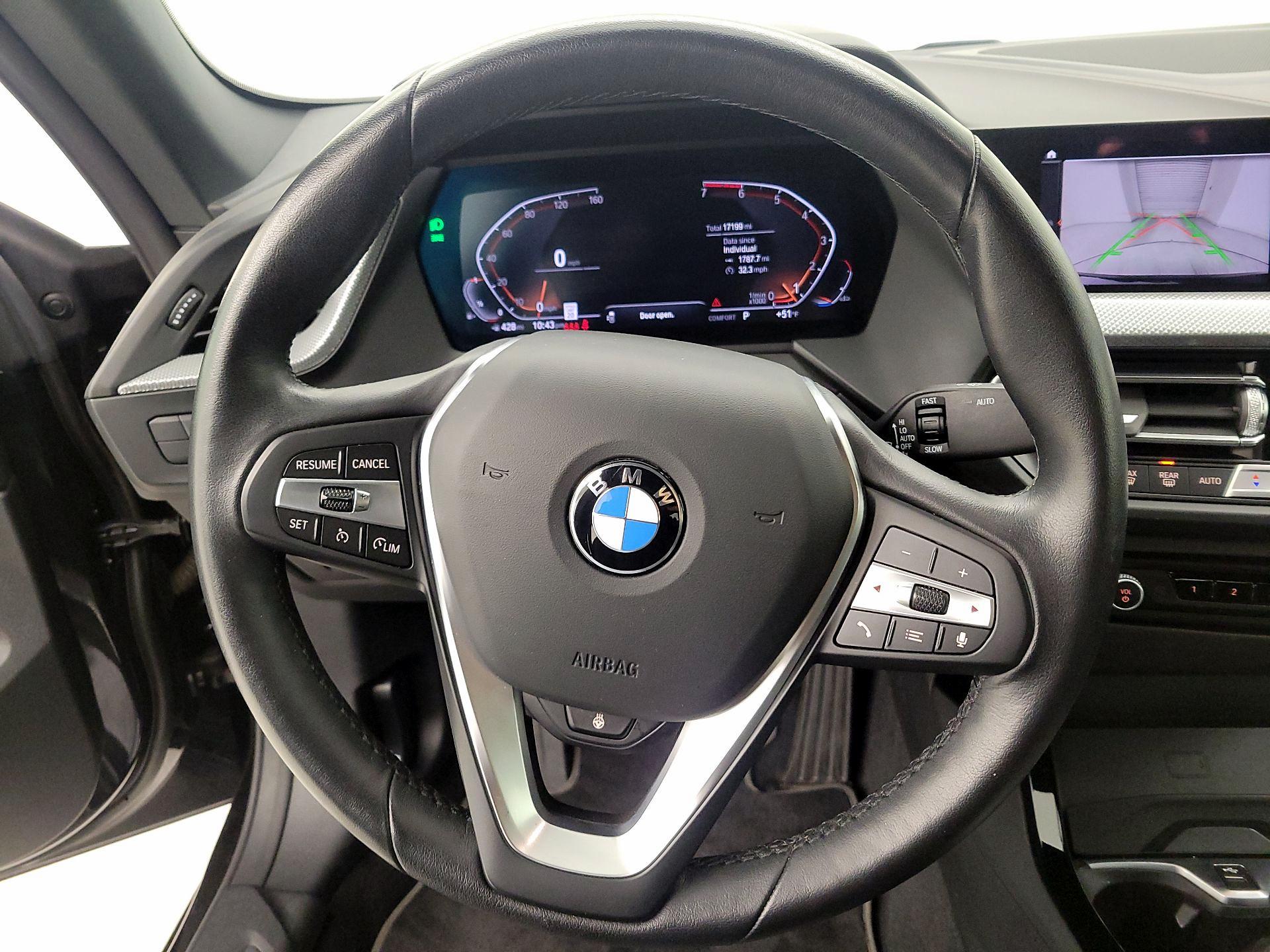 Thumbnail: 2024 BMW 2 Series - 10