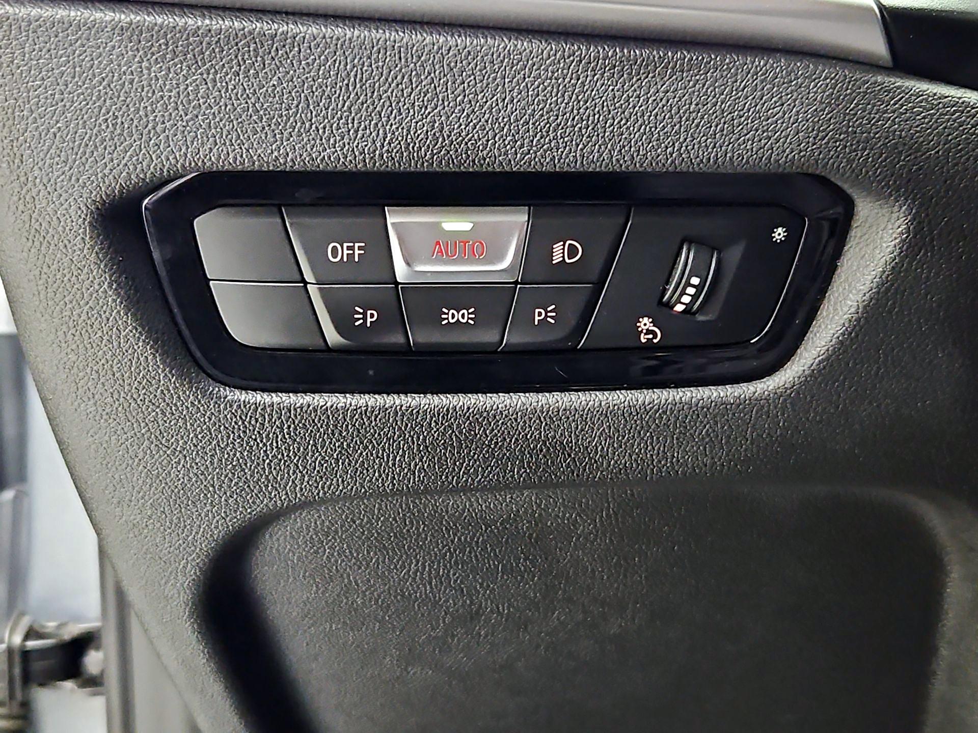 Thumbnail: 2025 BMW 4 Series - 13