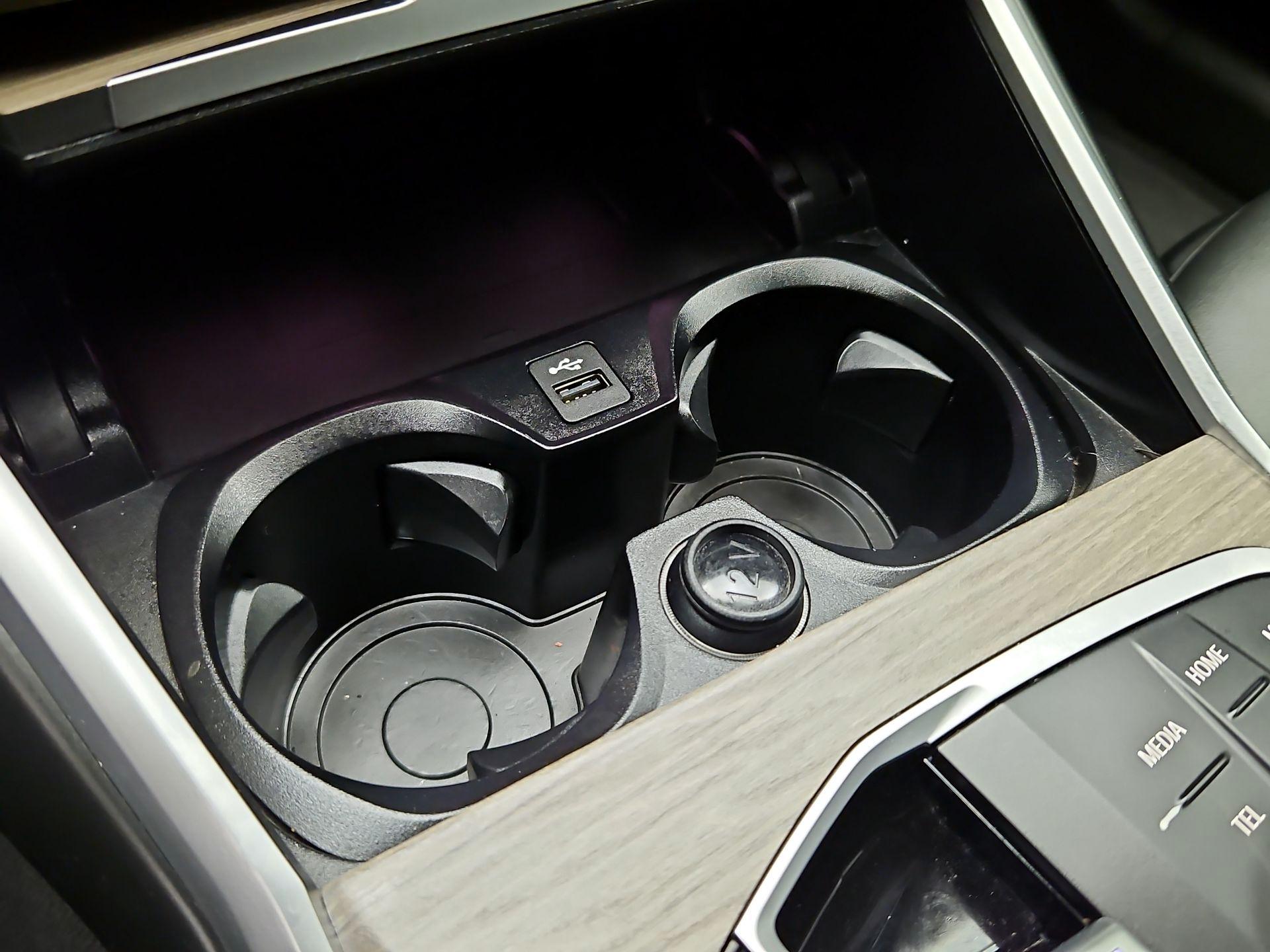 Thumbnail: 2025 BMW 4 Series - 19