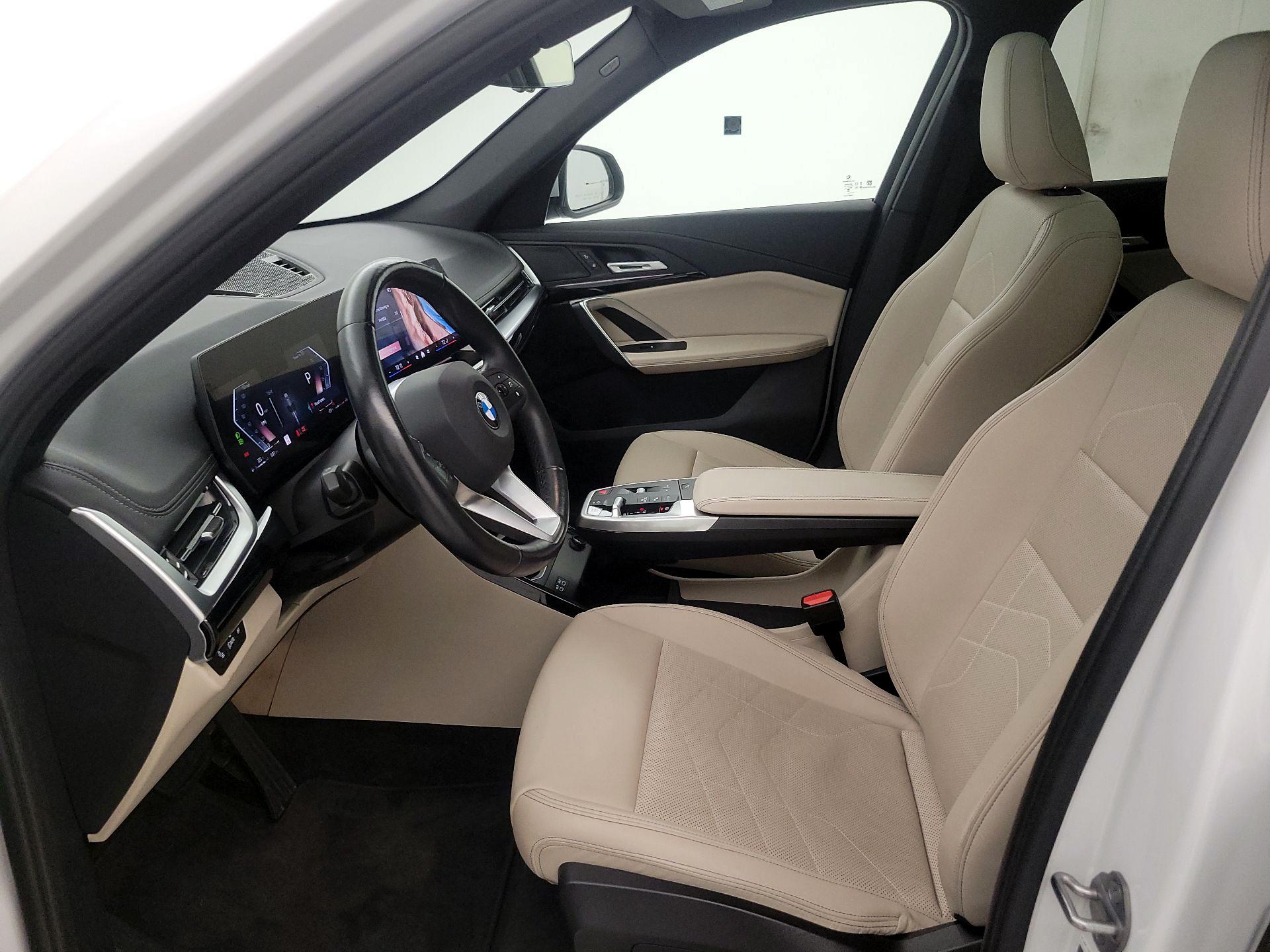 Thumbnail: 2024 BMW X1 - 11