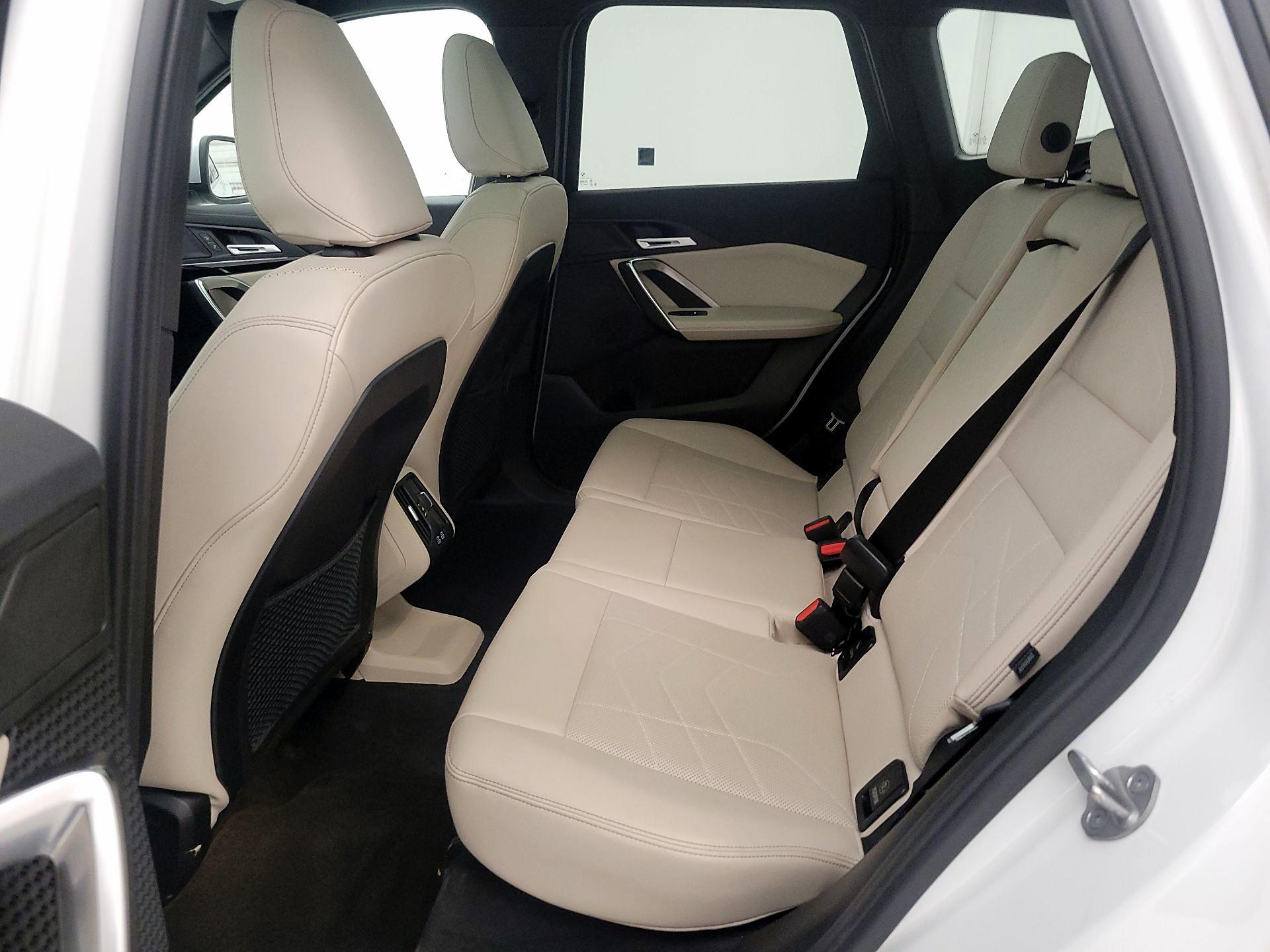 Thumbnail: 2024 BMW X1 - 20