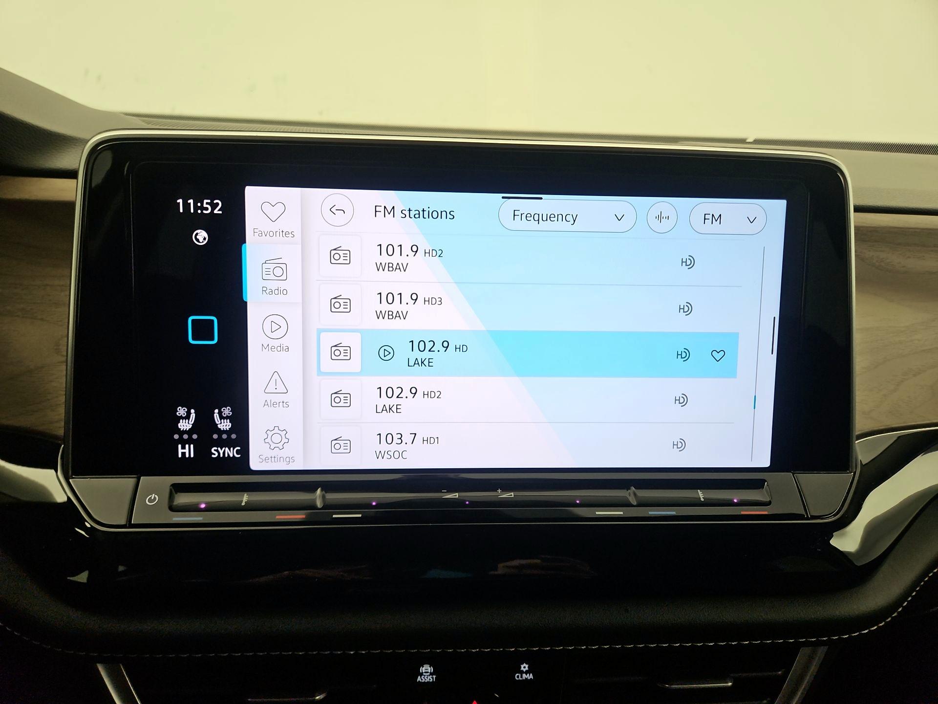 Thumbnail: 2024 Volkswagen Atlas - 15