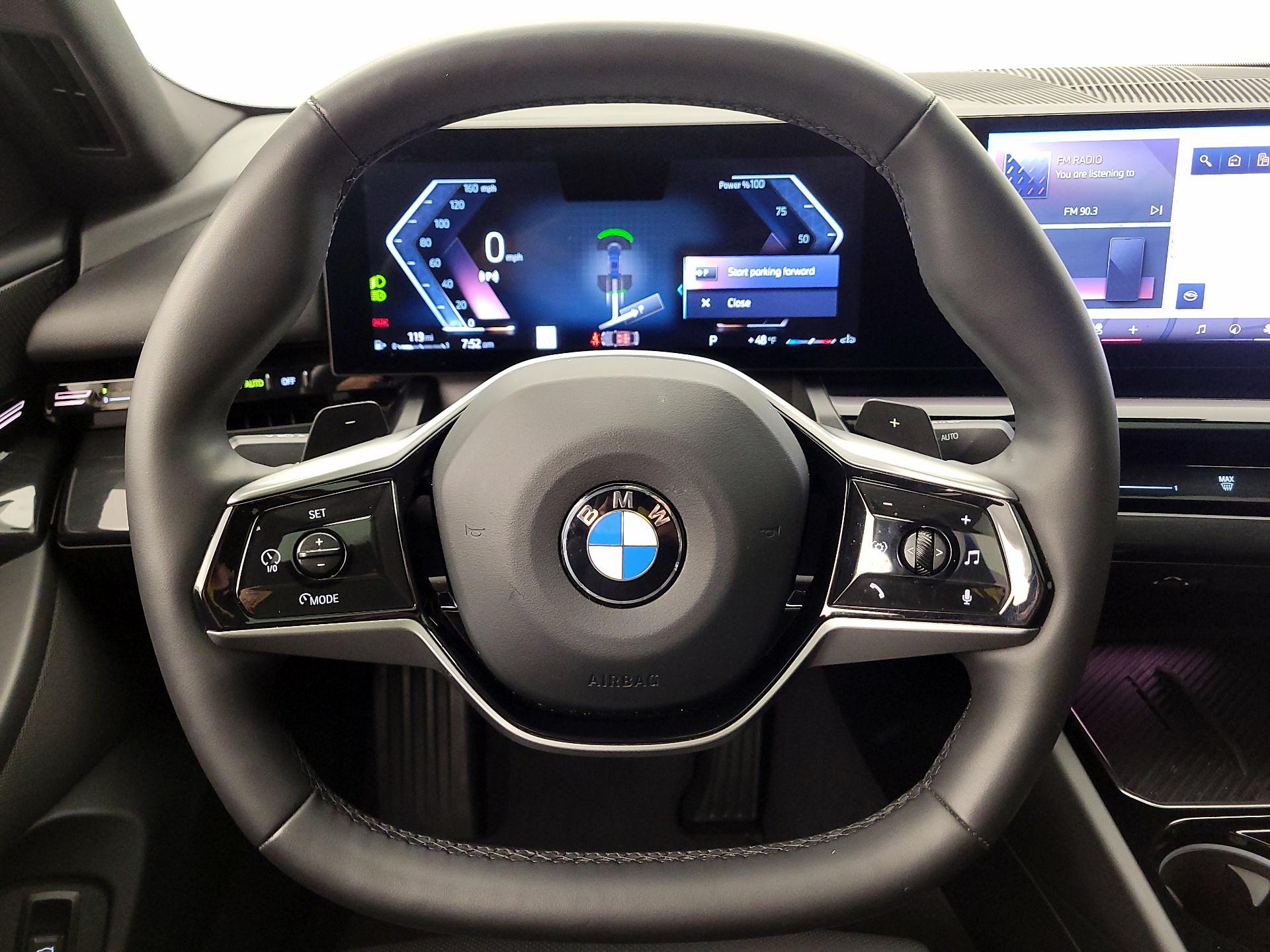 Thumbnail: 2025 BMW 5 Series - 10