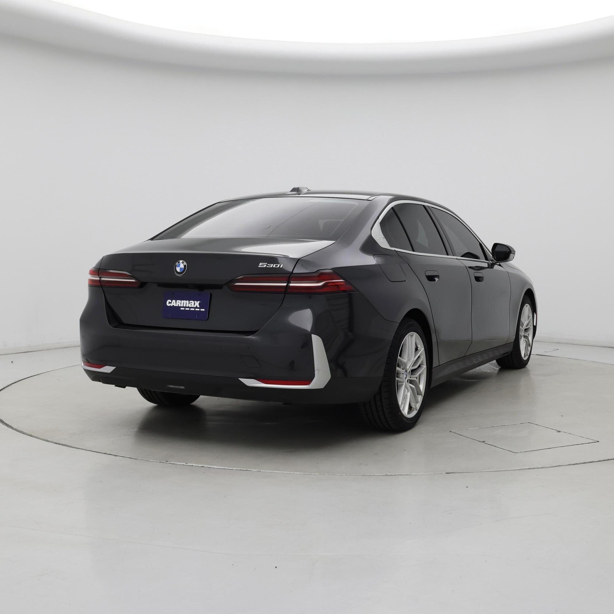 Thumbnail: 2025 BMW 5 Series - 8