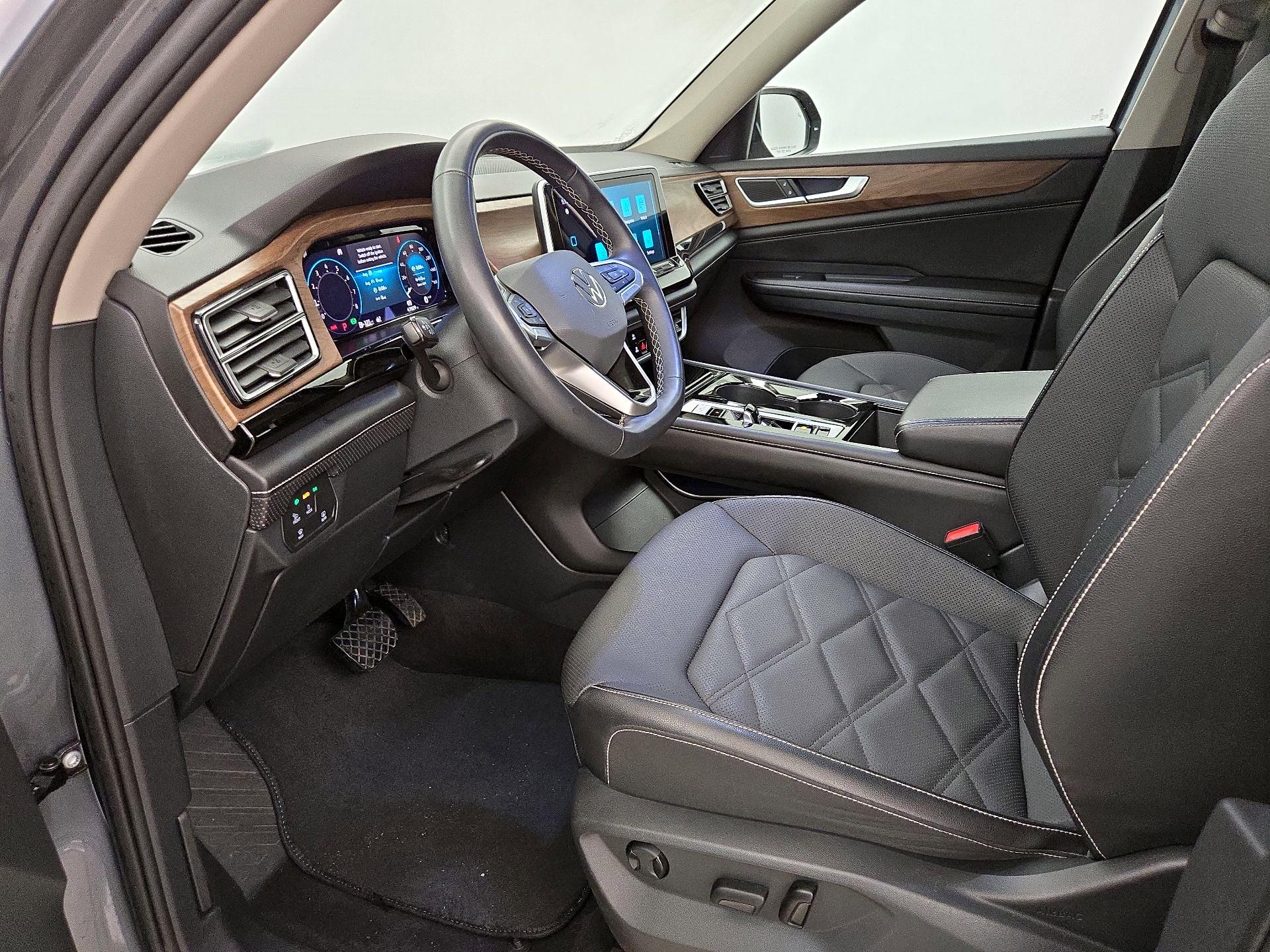 Thumbnail: 2024 Volkswagen Atlas - 11