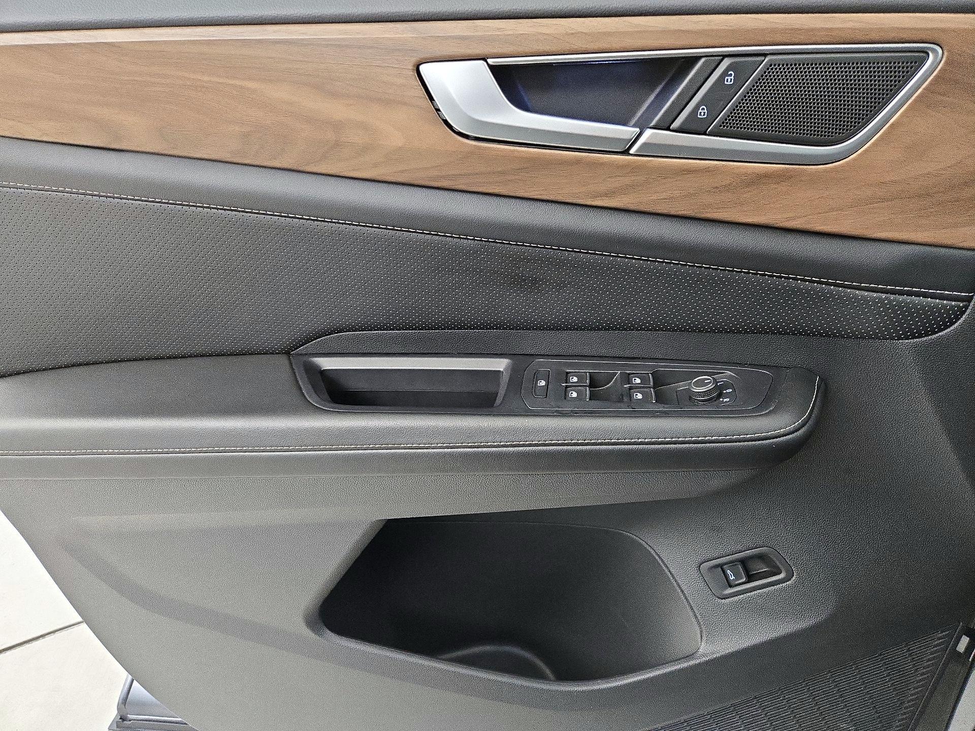 Thumbnail: 2024 Volkswagen Atlas - 12