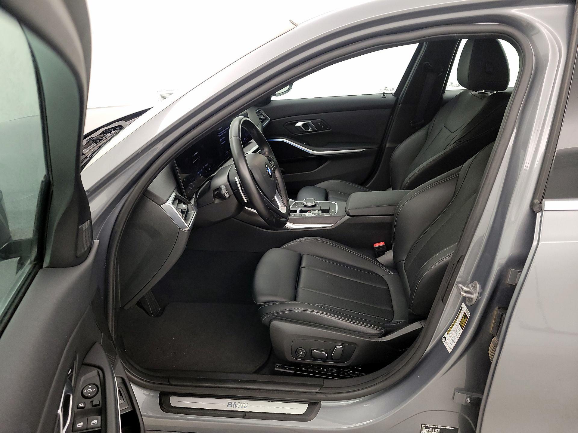 Thumbnail: 2024 BMW 3 Series - 11