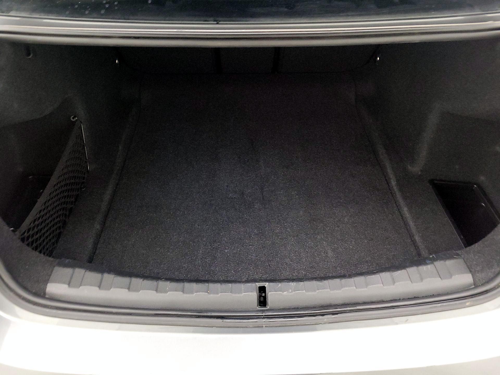 Thumbnail: 2024 BMW 3 Series - 19