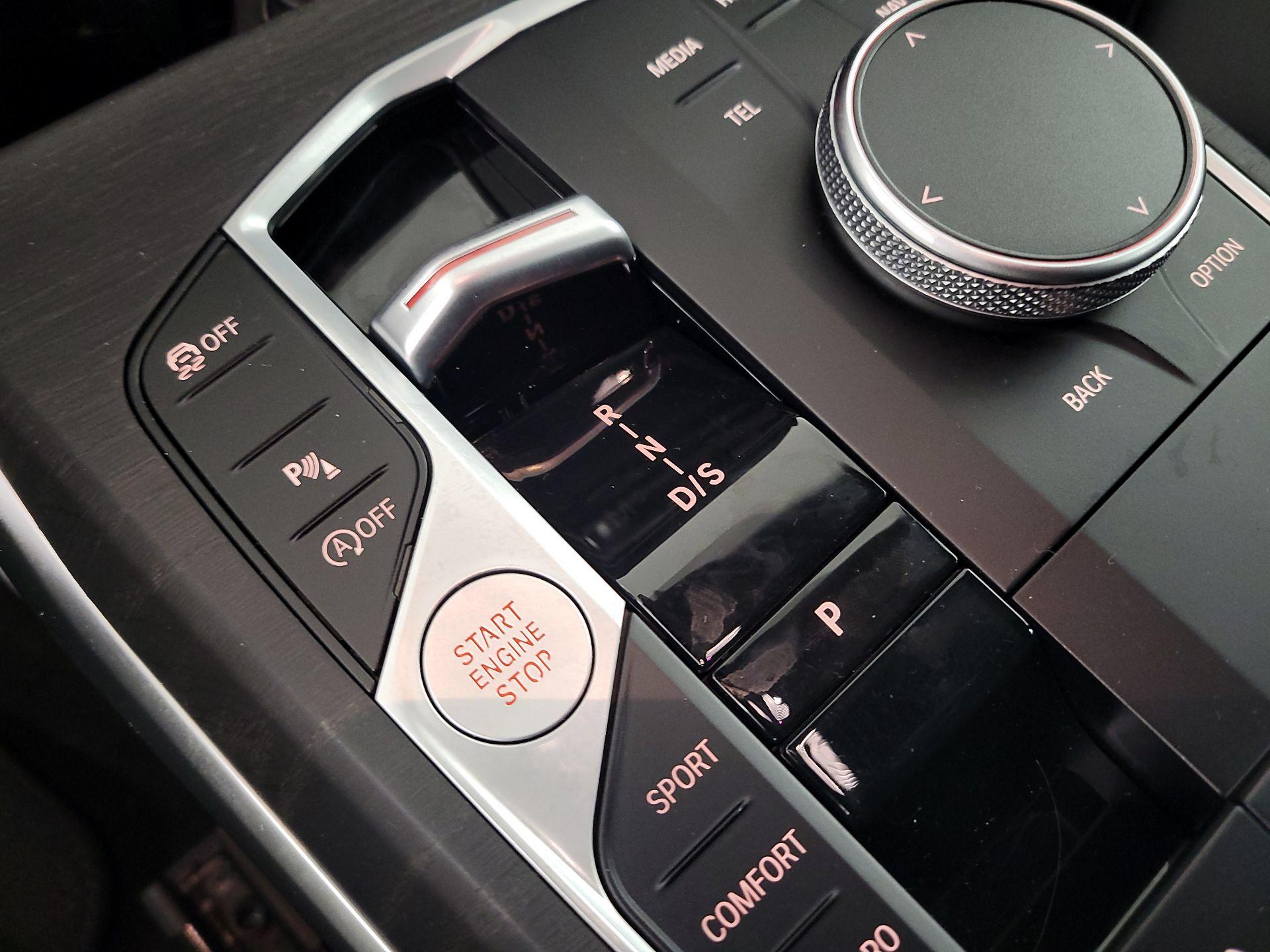 Thumbnail: 2024 BMW 3 Series - 18