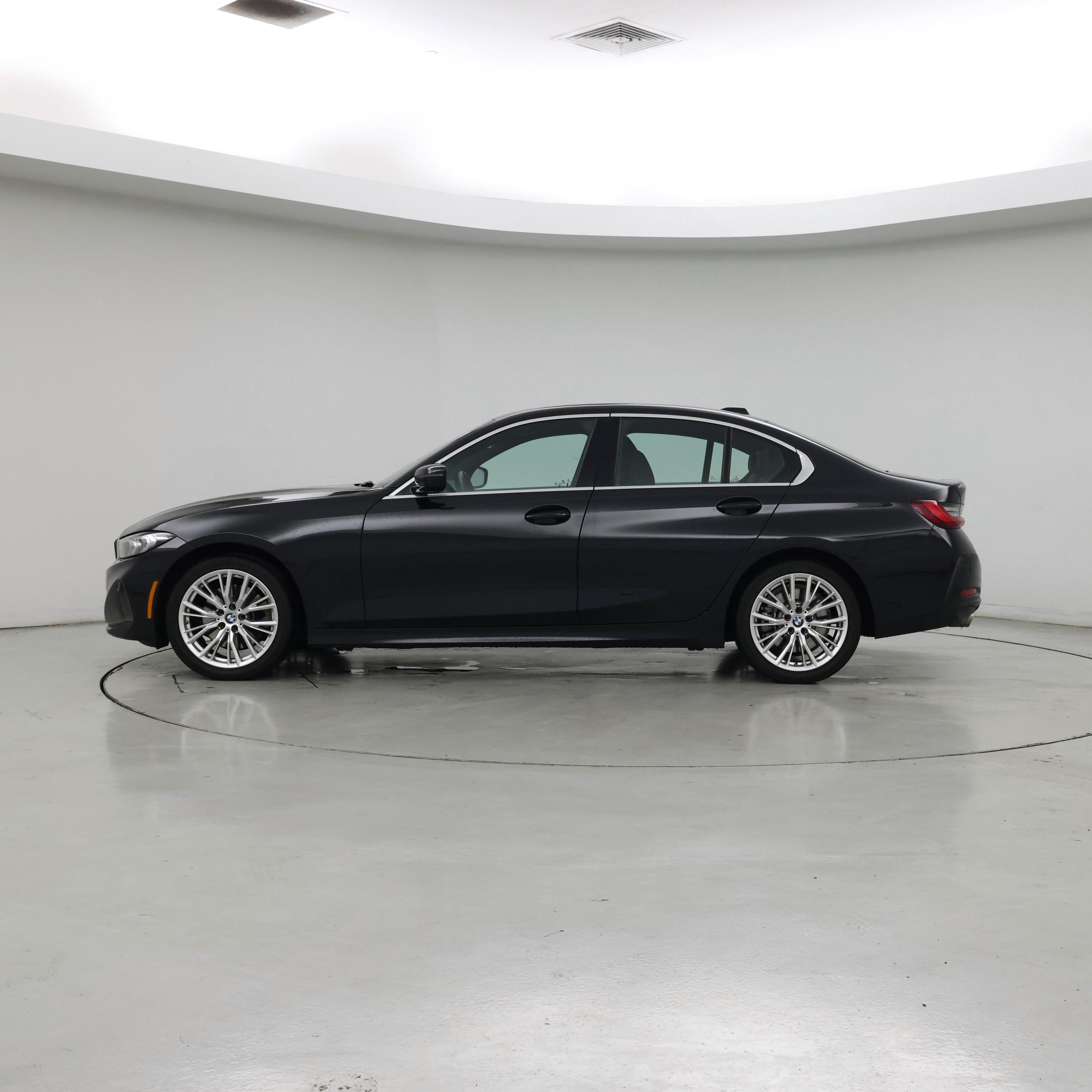 Thumbnail: 2024 BMW 3 Series - 3