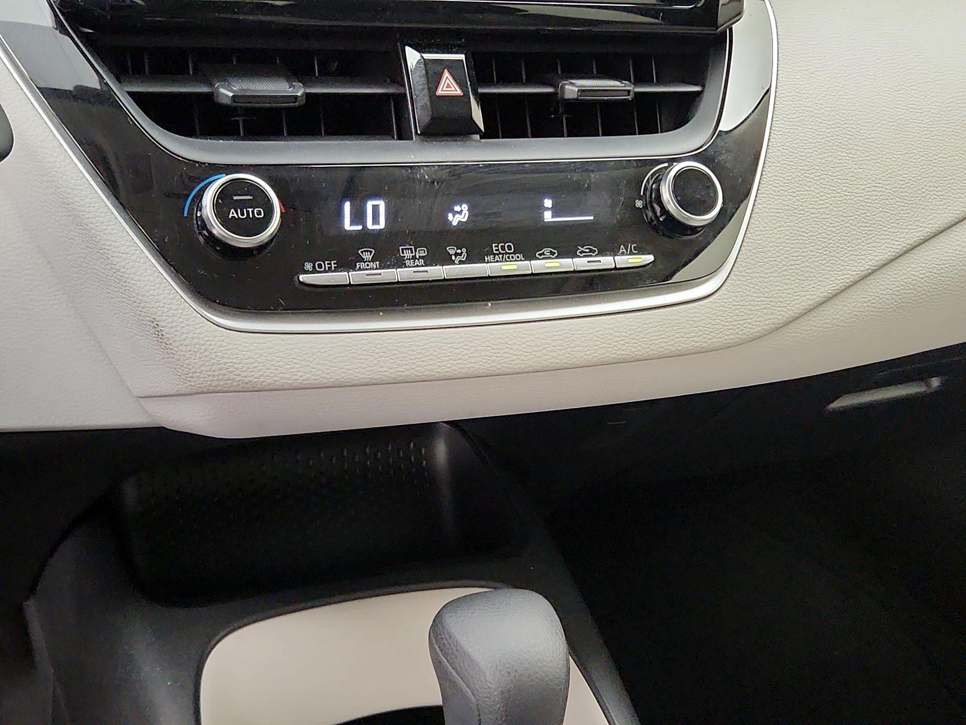 Thumbnail: 2021 Toyota Corolla - 16