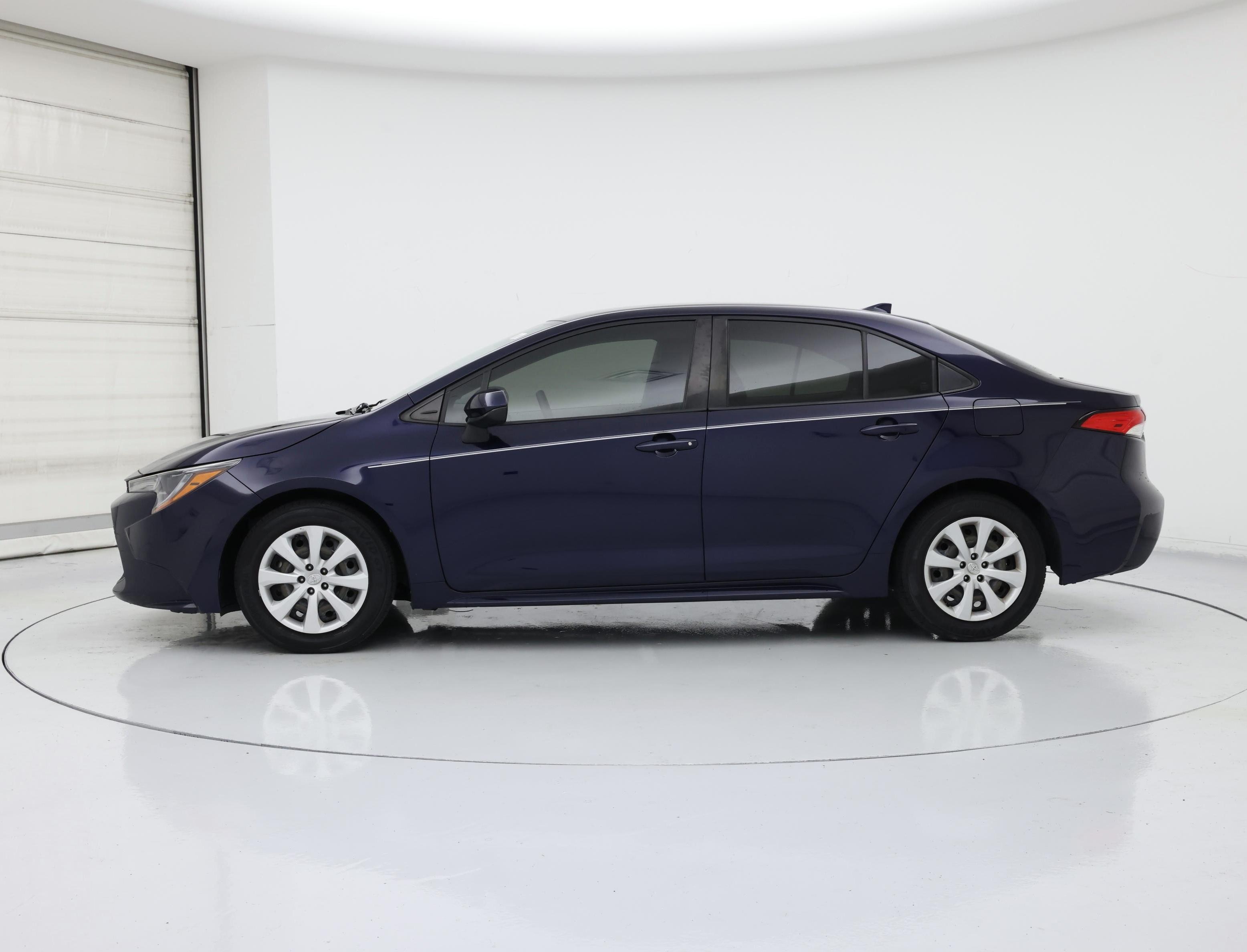 Thumbnail: 2021 Toyota Corolla - 3