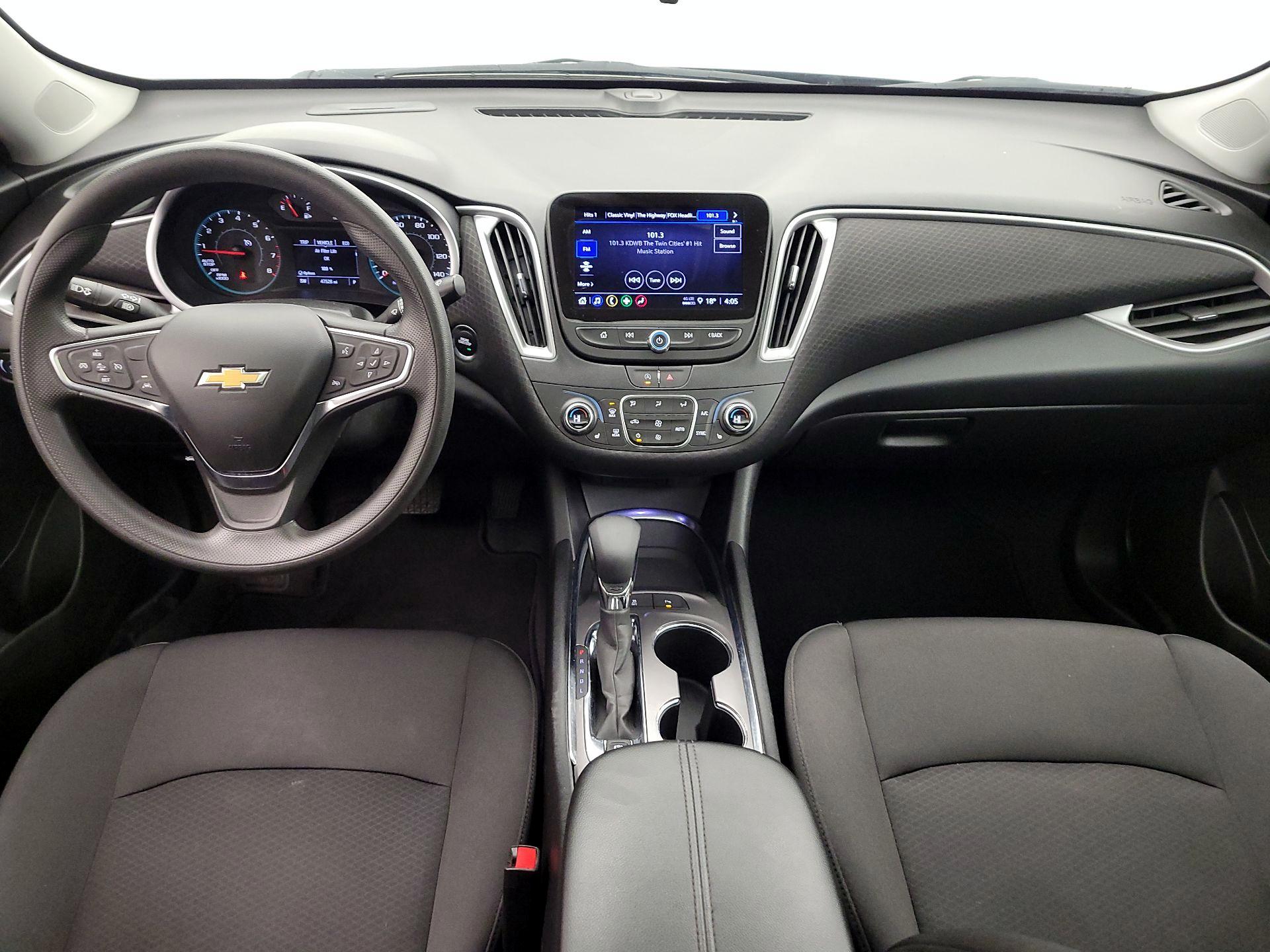 Thumbnail: 2024 Chevrolet Malibu - 9