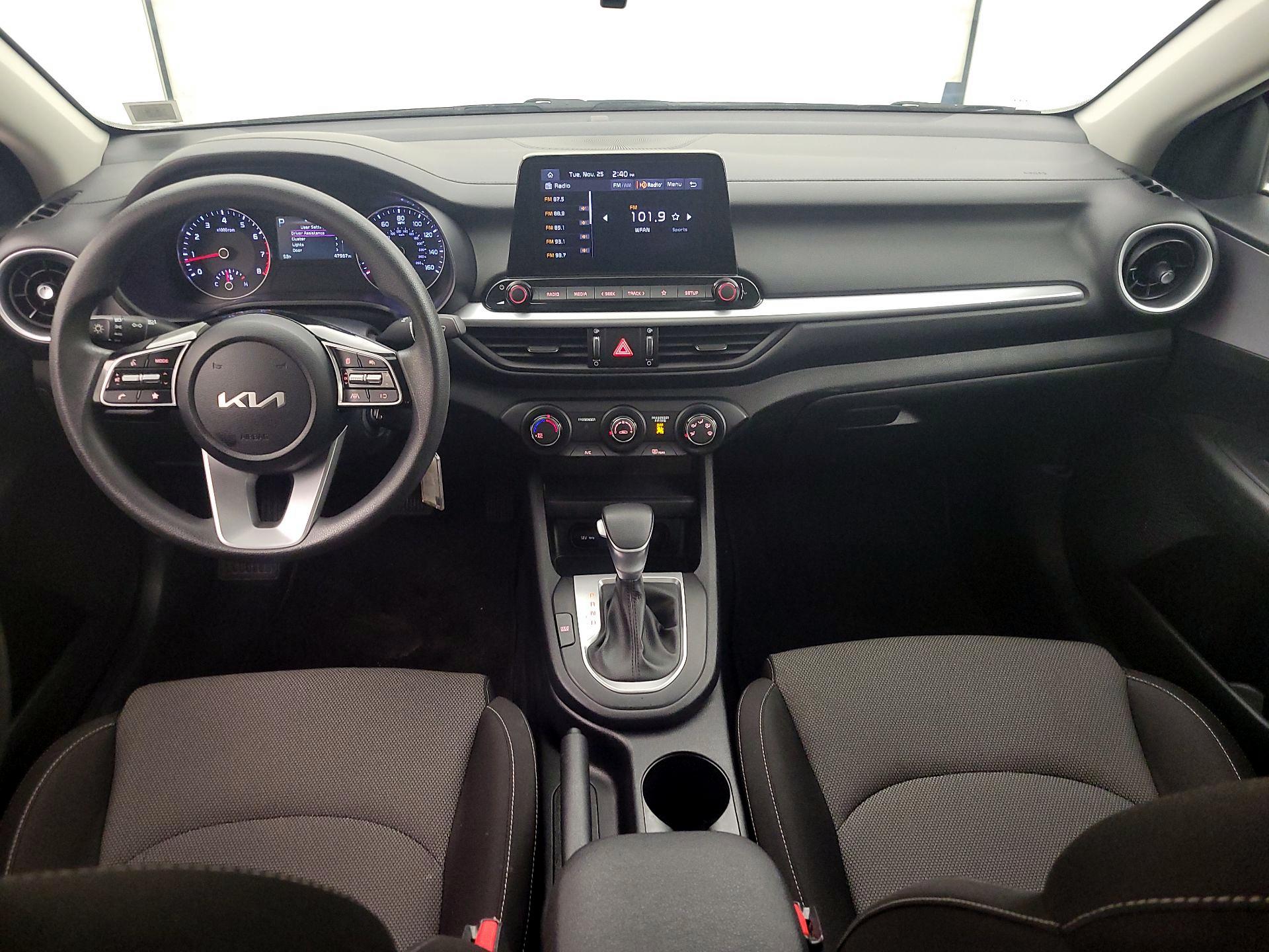 Thumbnail: 2024 Kia Forte - 9