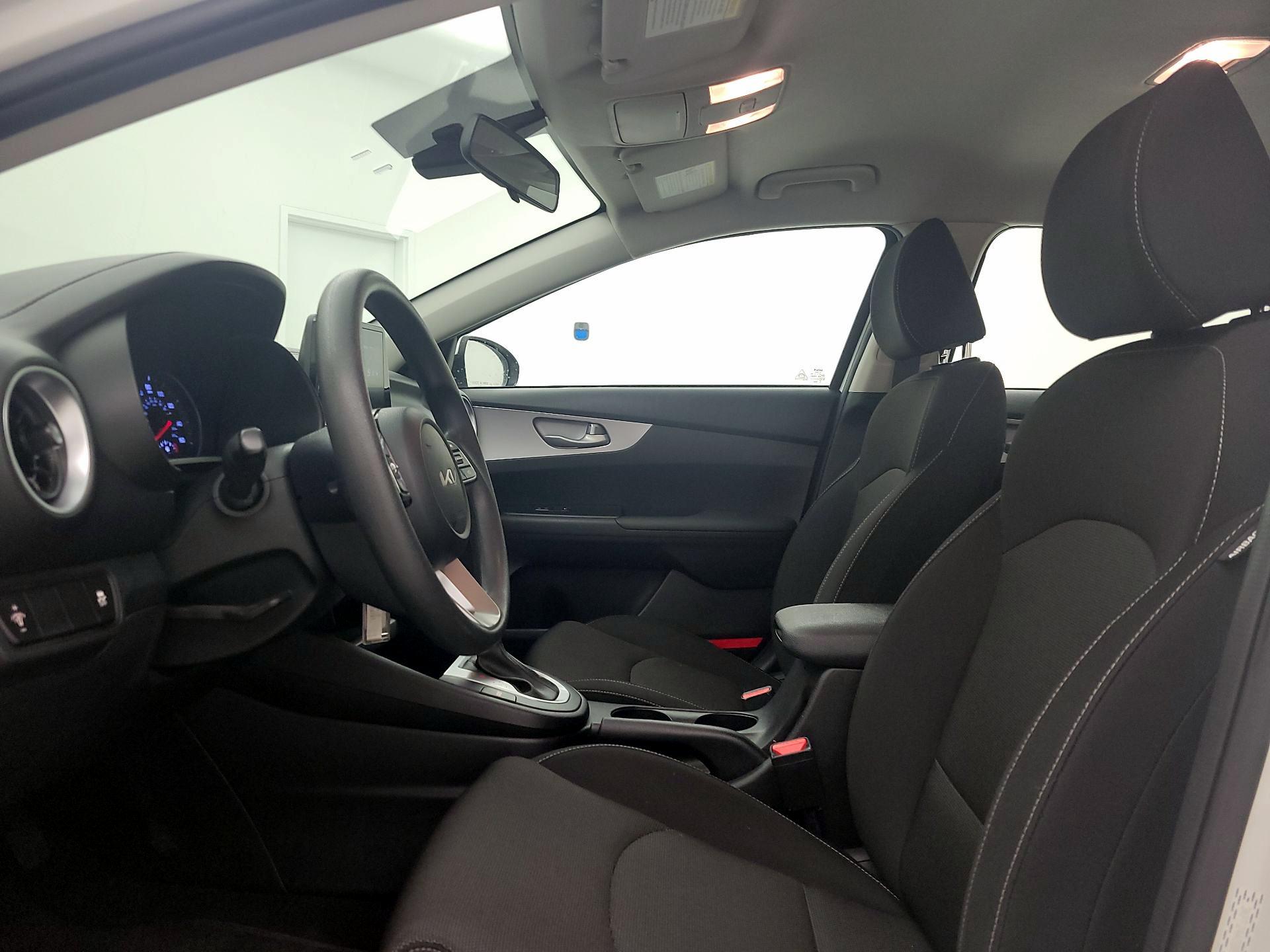 Thumbnail: 2024 Kia Forte - 11