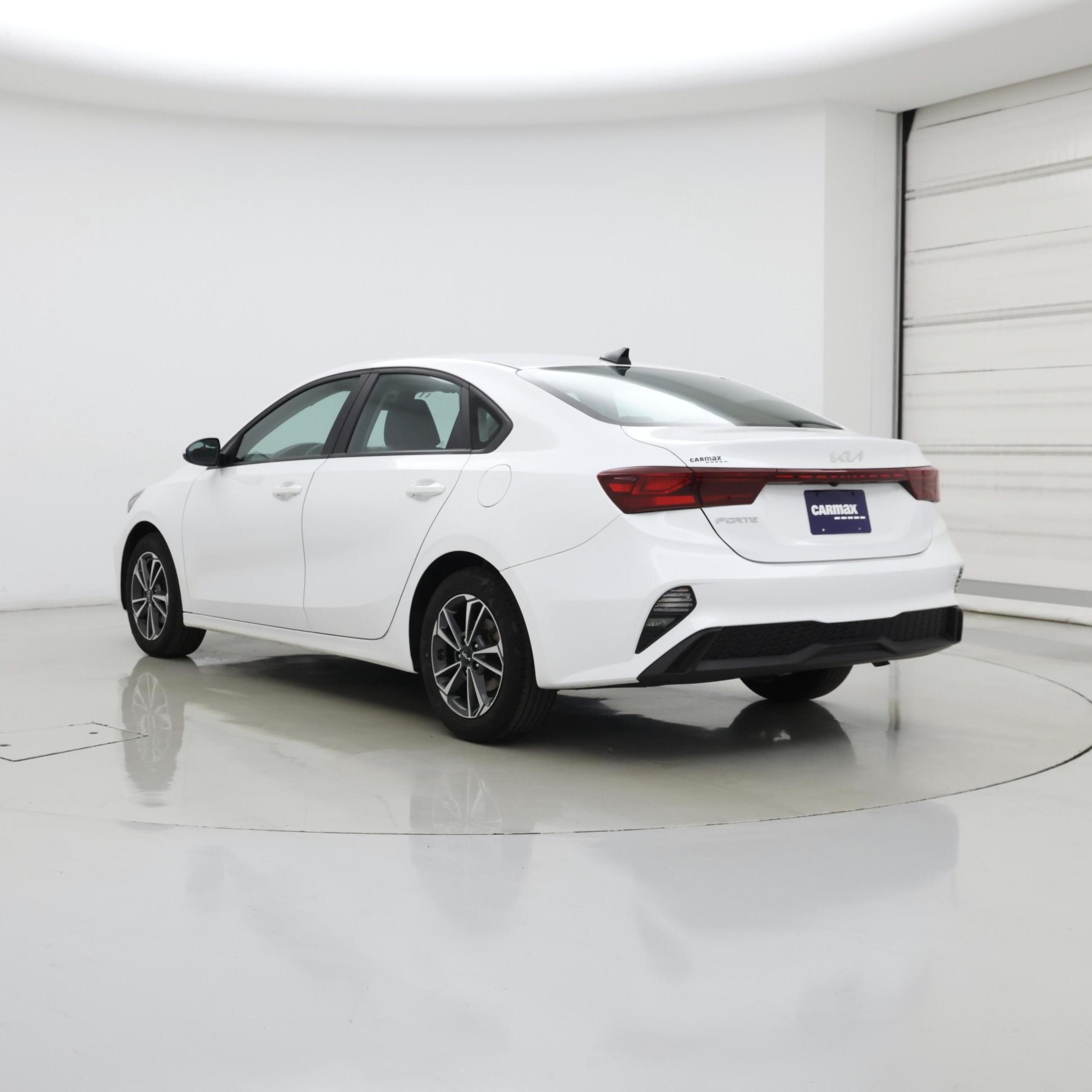 Thumbnail: 2024 Kia Forte - 2