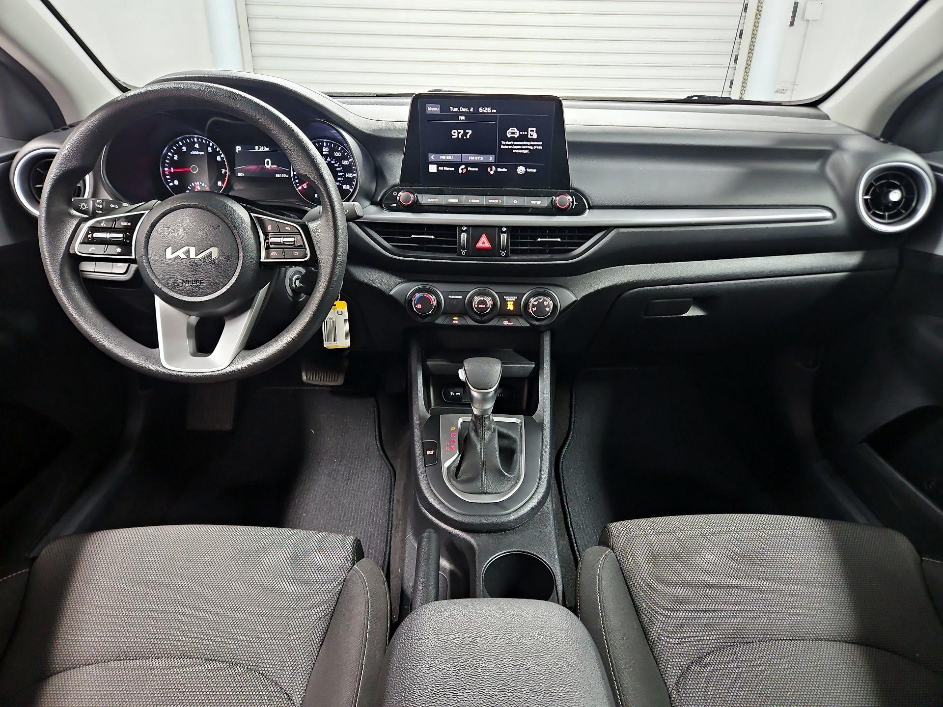 Thumbnail: 2024 Kia Forte - 9