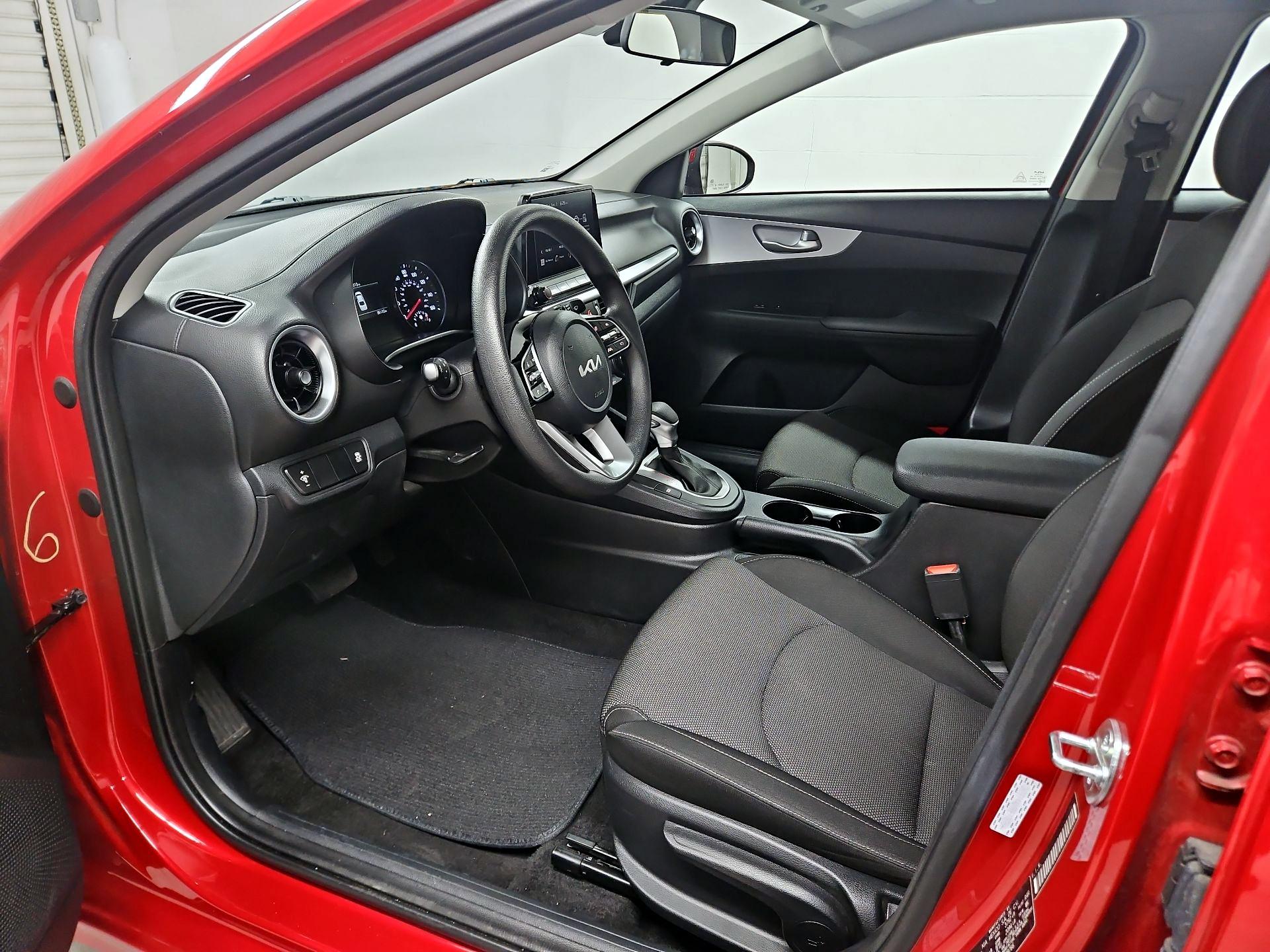 Thumbnail: 2024 Kia Forte - 11