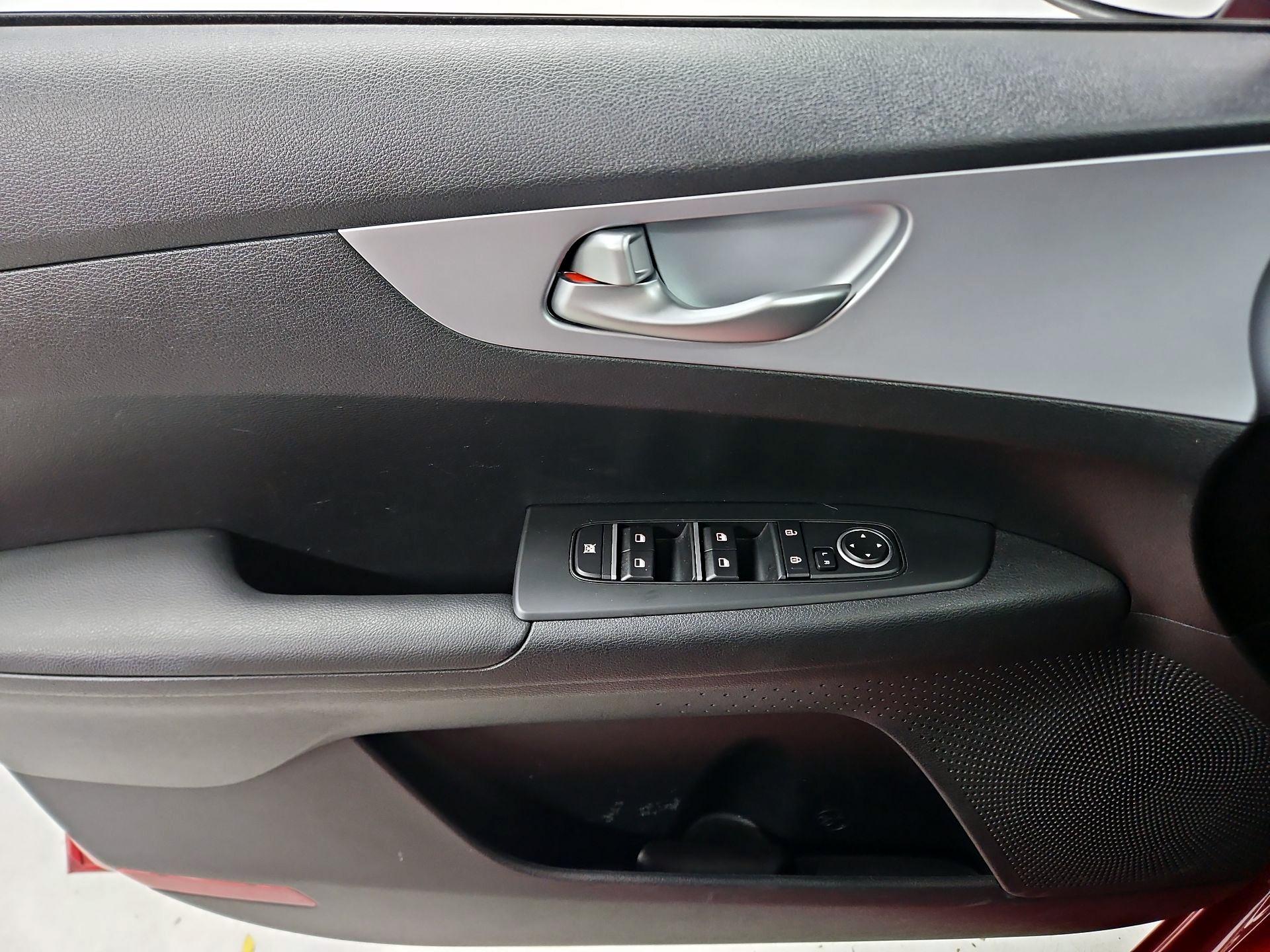 Thumbnail: 2024 Kia Forte - 12