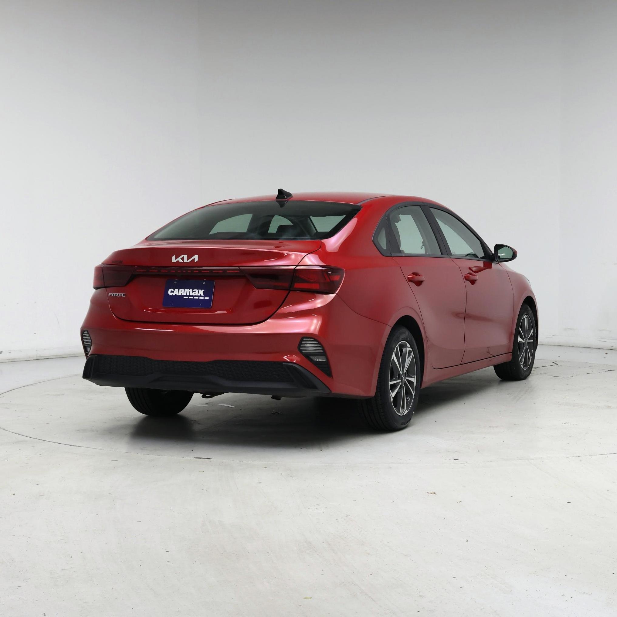 Thumbnail: 2024 Kia Forte - 8